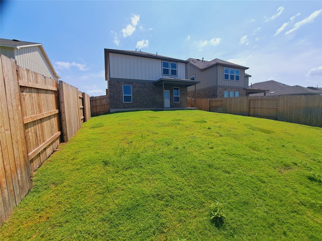 453 Tree Nut Loop, Buda, TX 78610