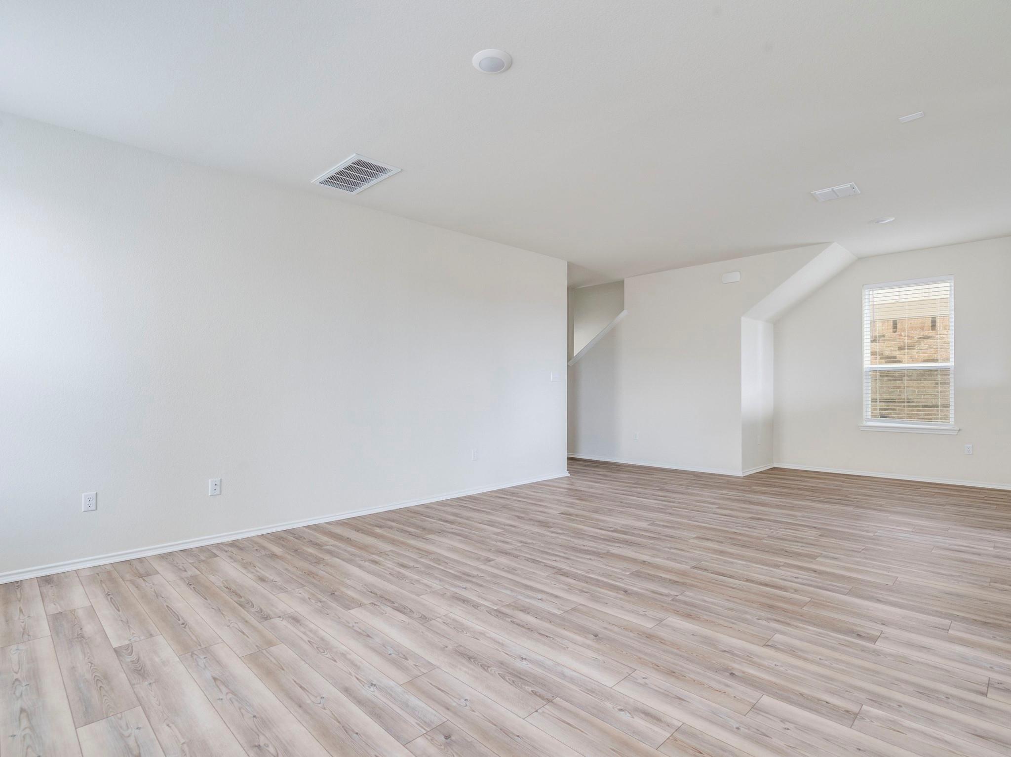 453 Tree Nut Loop, Buda, TX 78610