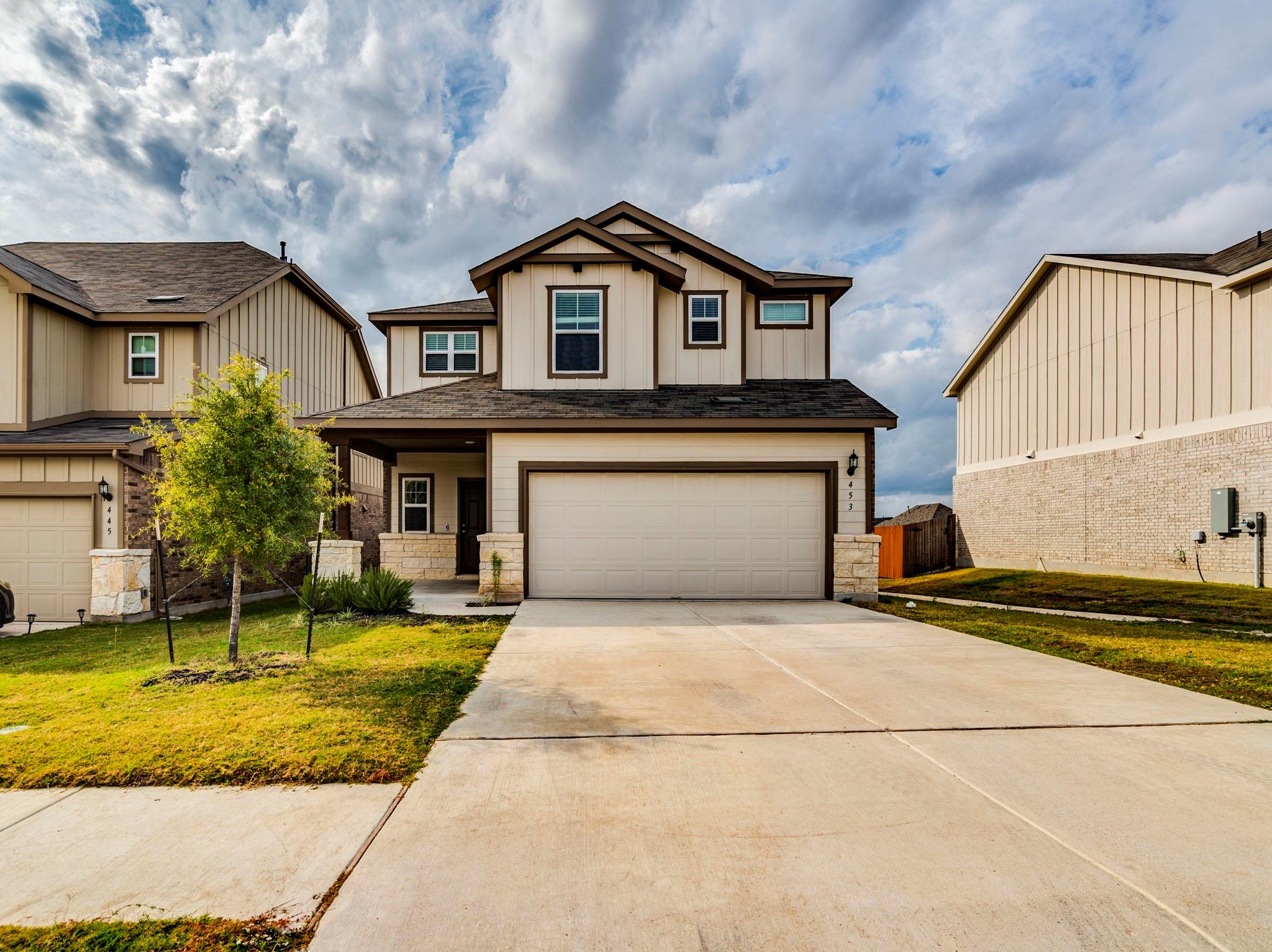 453 Tree Nut Loop, Buda, TX 78610