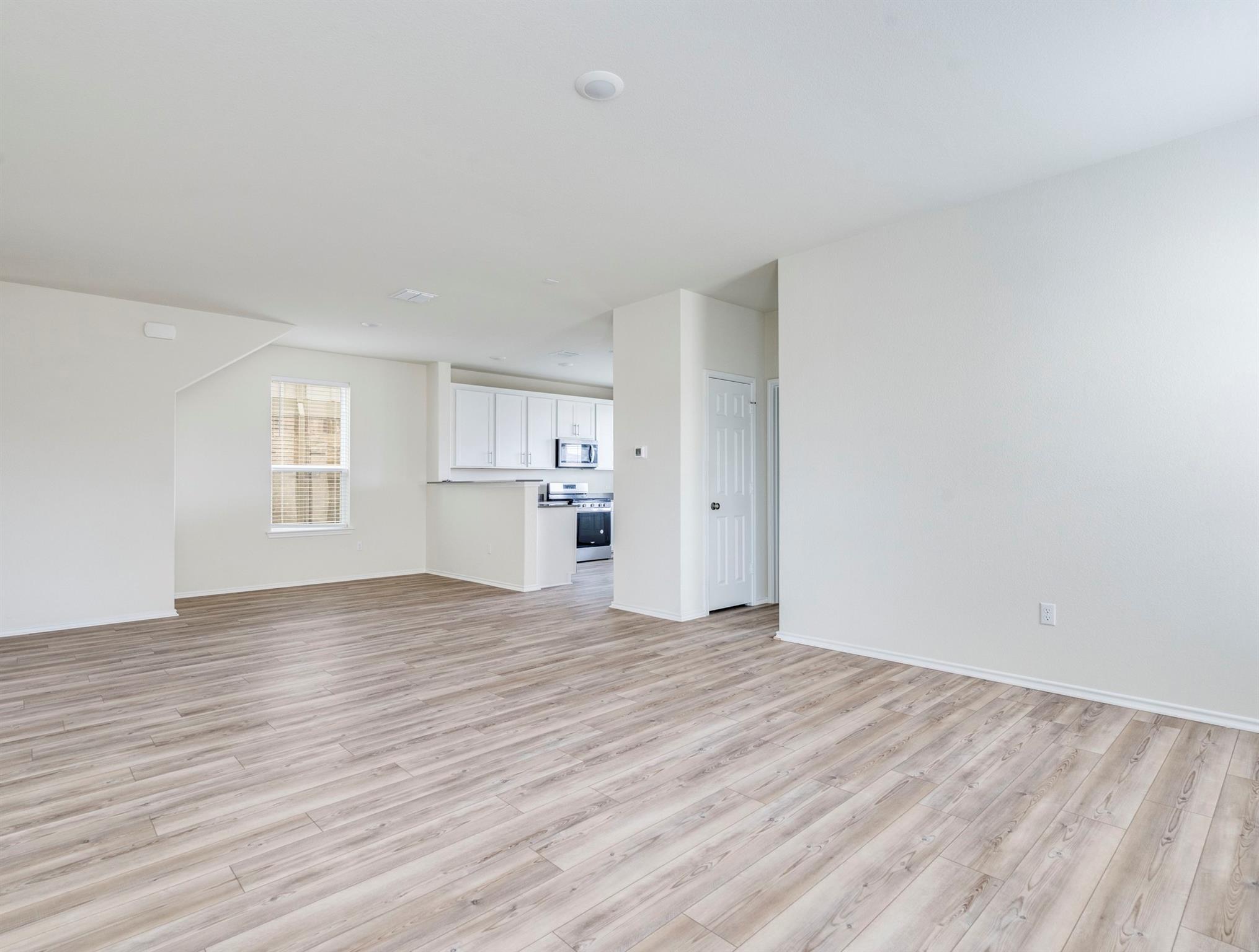 453 Tree Nut Loop, Buda, TX 78610