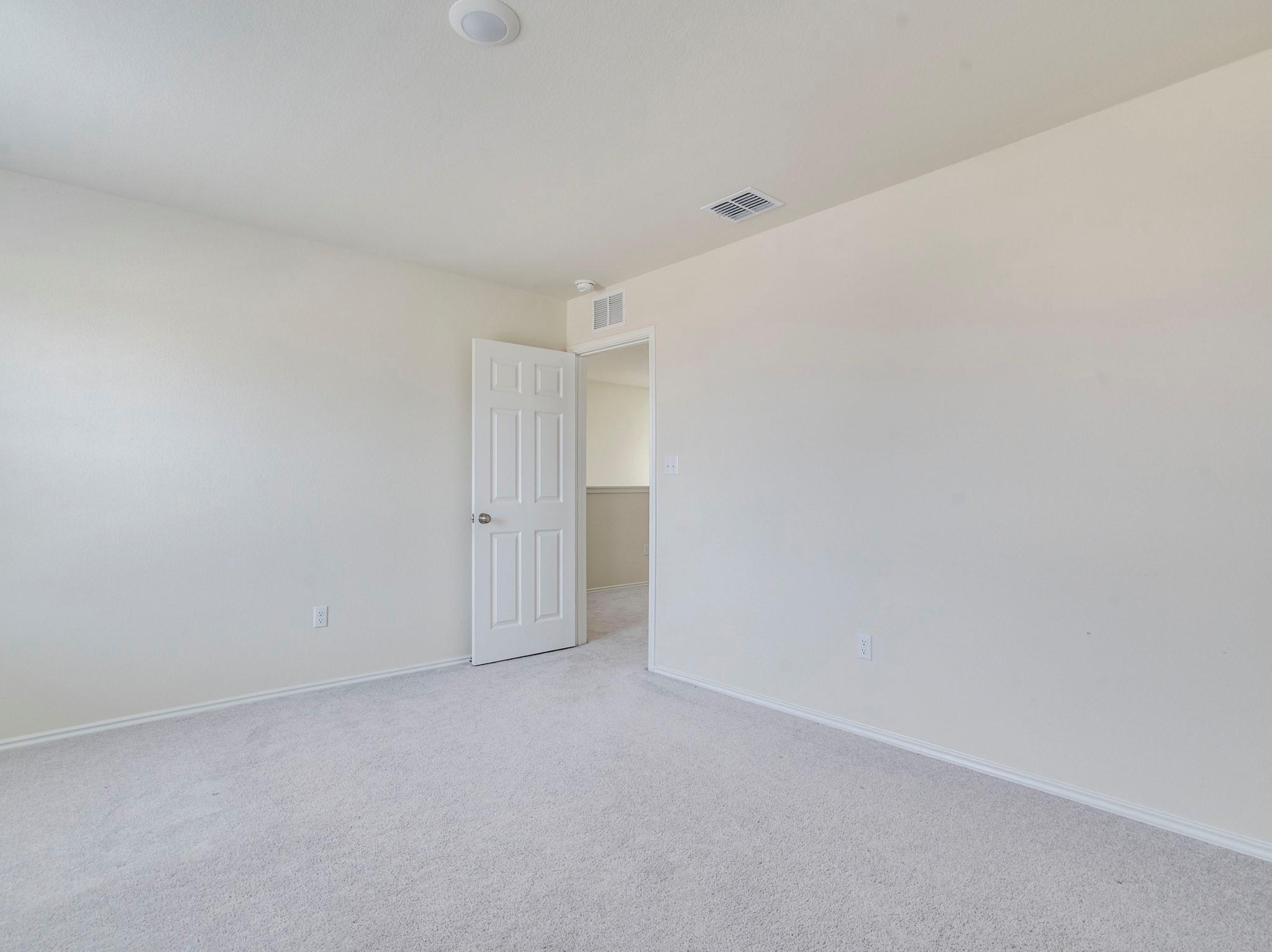 453 Tree Nut Loop, Buda, TX 78610