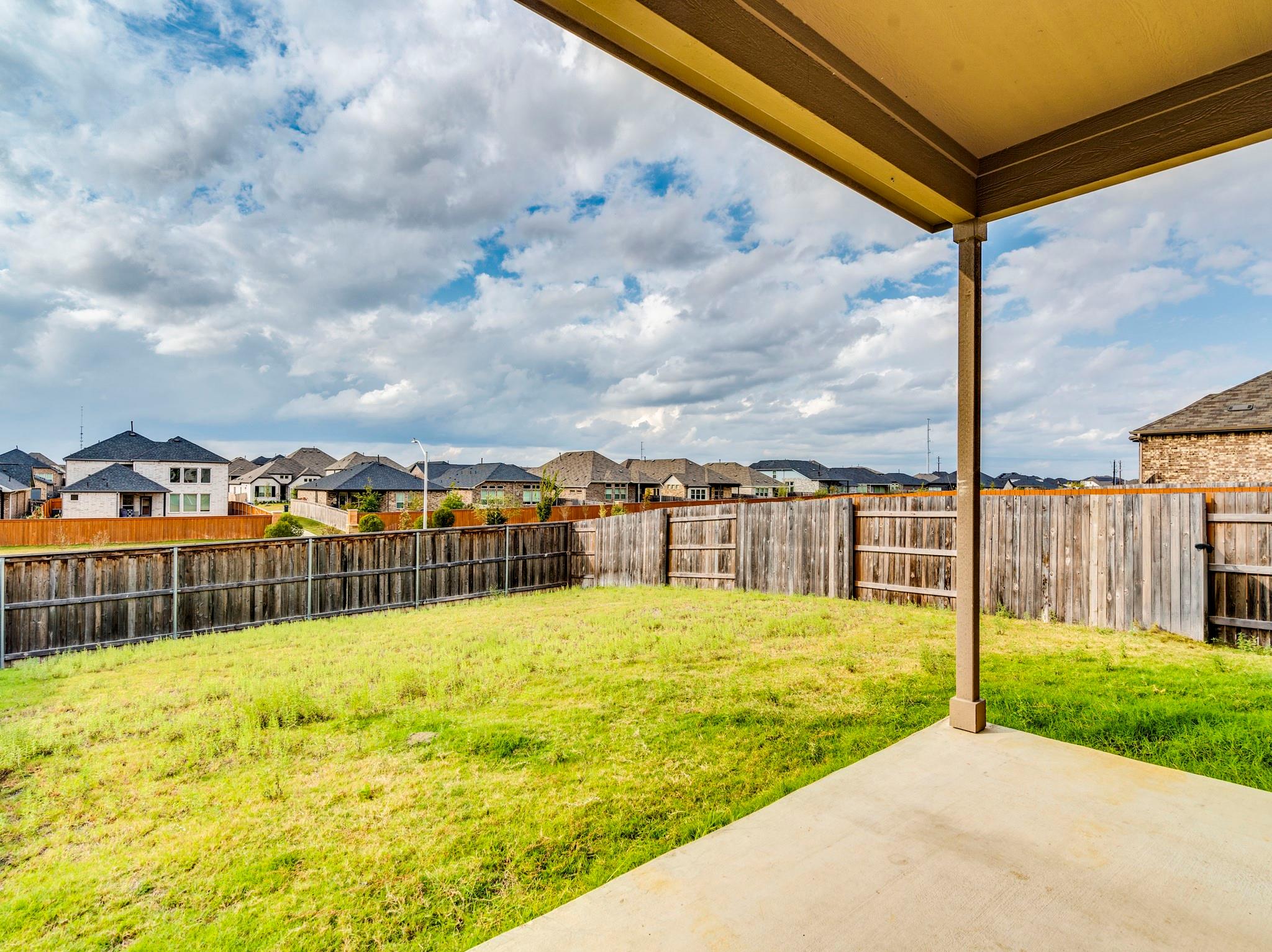 453 Tree Nut Loop, Buda, TX 78610