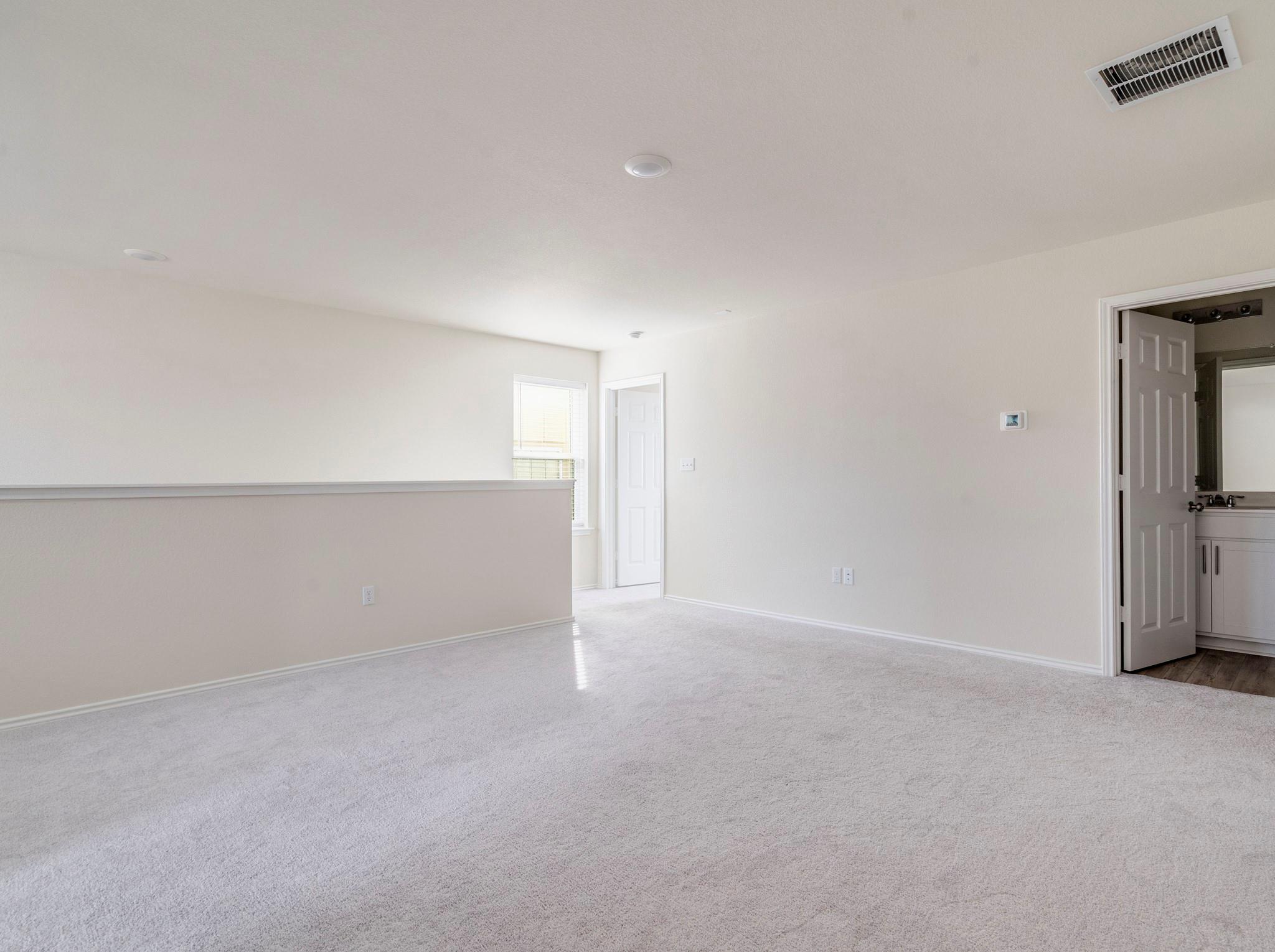 453 Tree Nut Loop, Buda, TX 78610