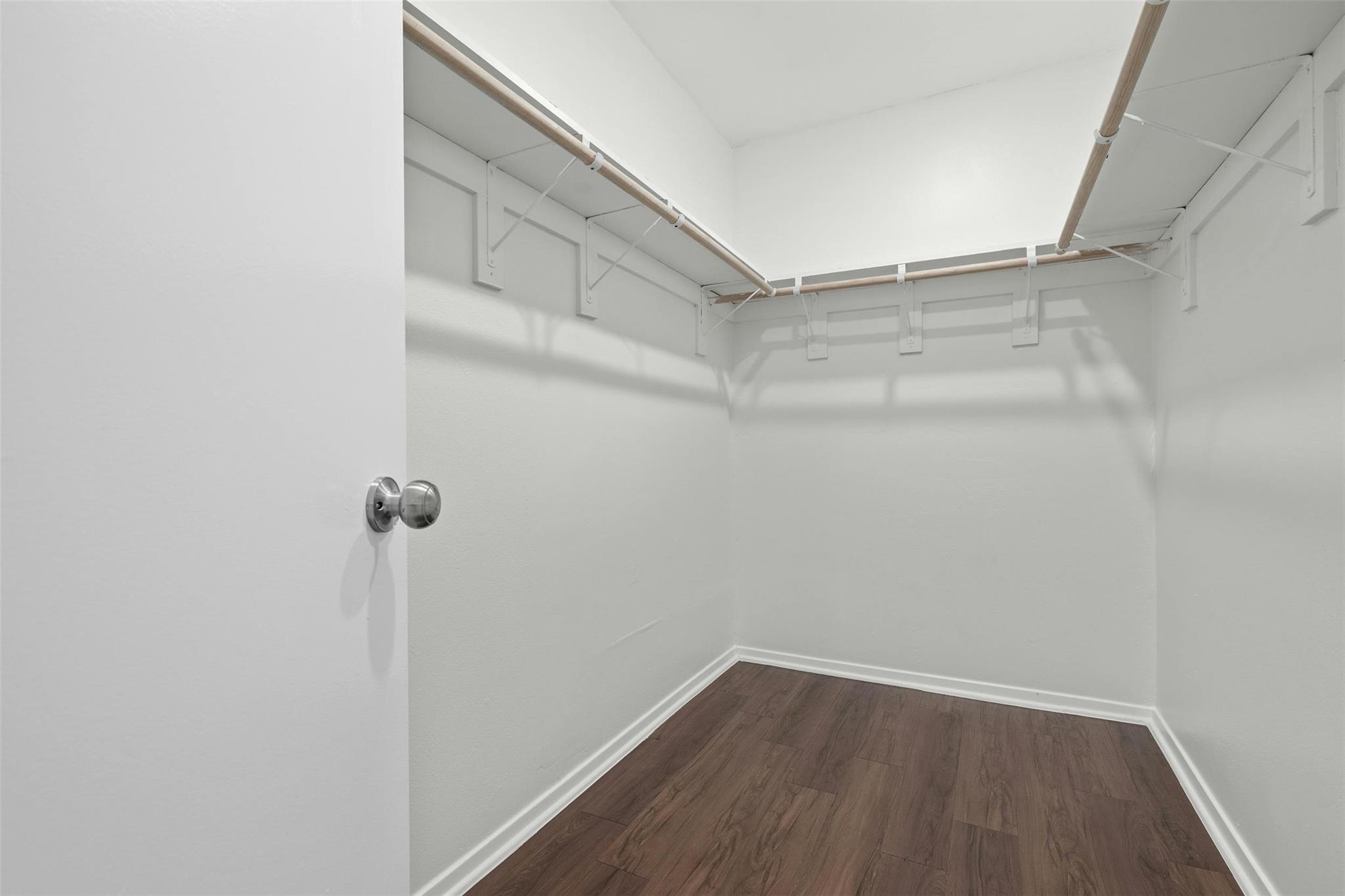 1010 Red Cliff Dr, Austin, TX 78758