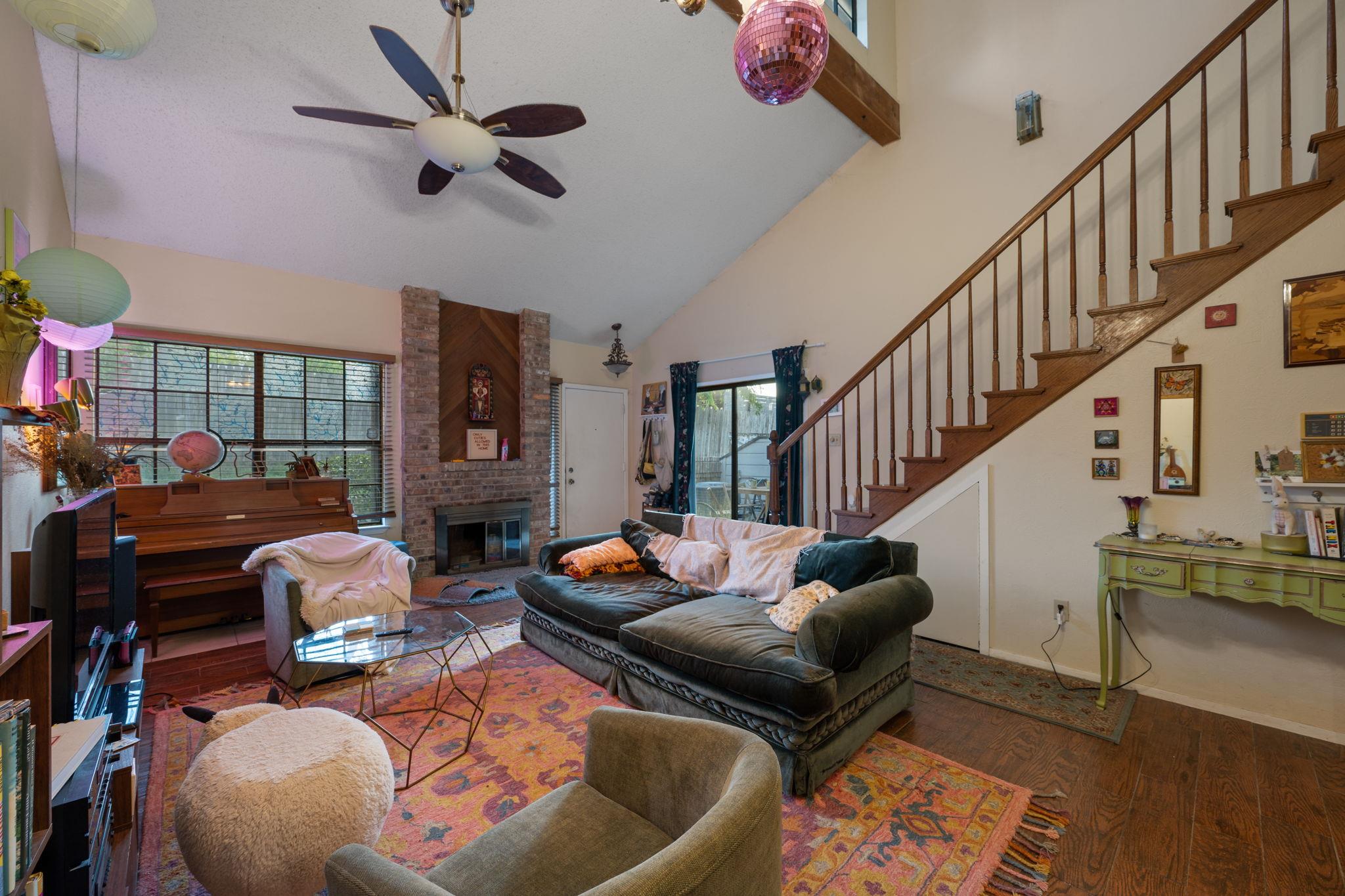 1748 OHLEN Rd # 3, Austin, TX 78757