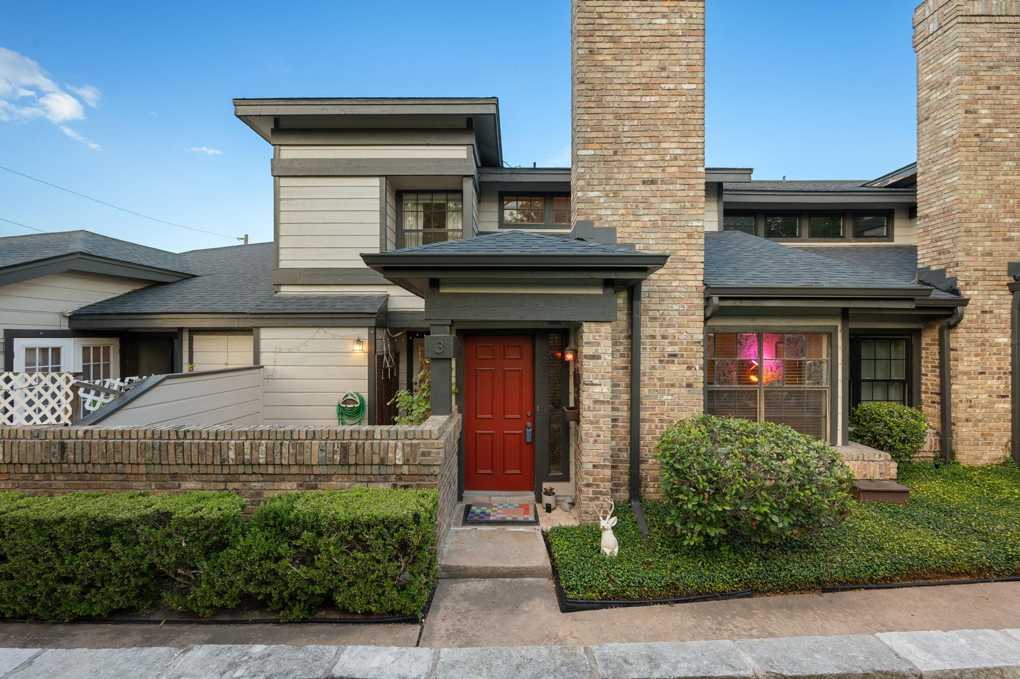 1748 OHLEN Rd # 3, Austin, TX 78757