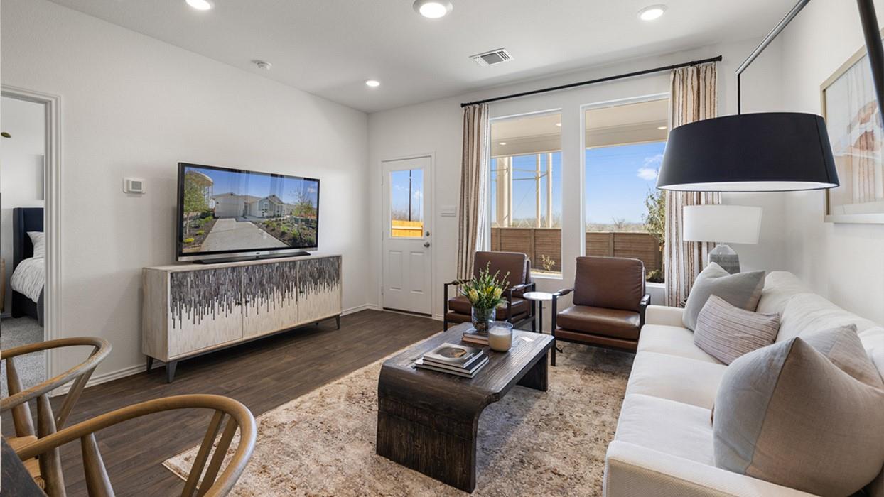 130-A Harrison Xing, Uhland, TX 78640