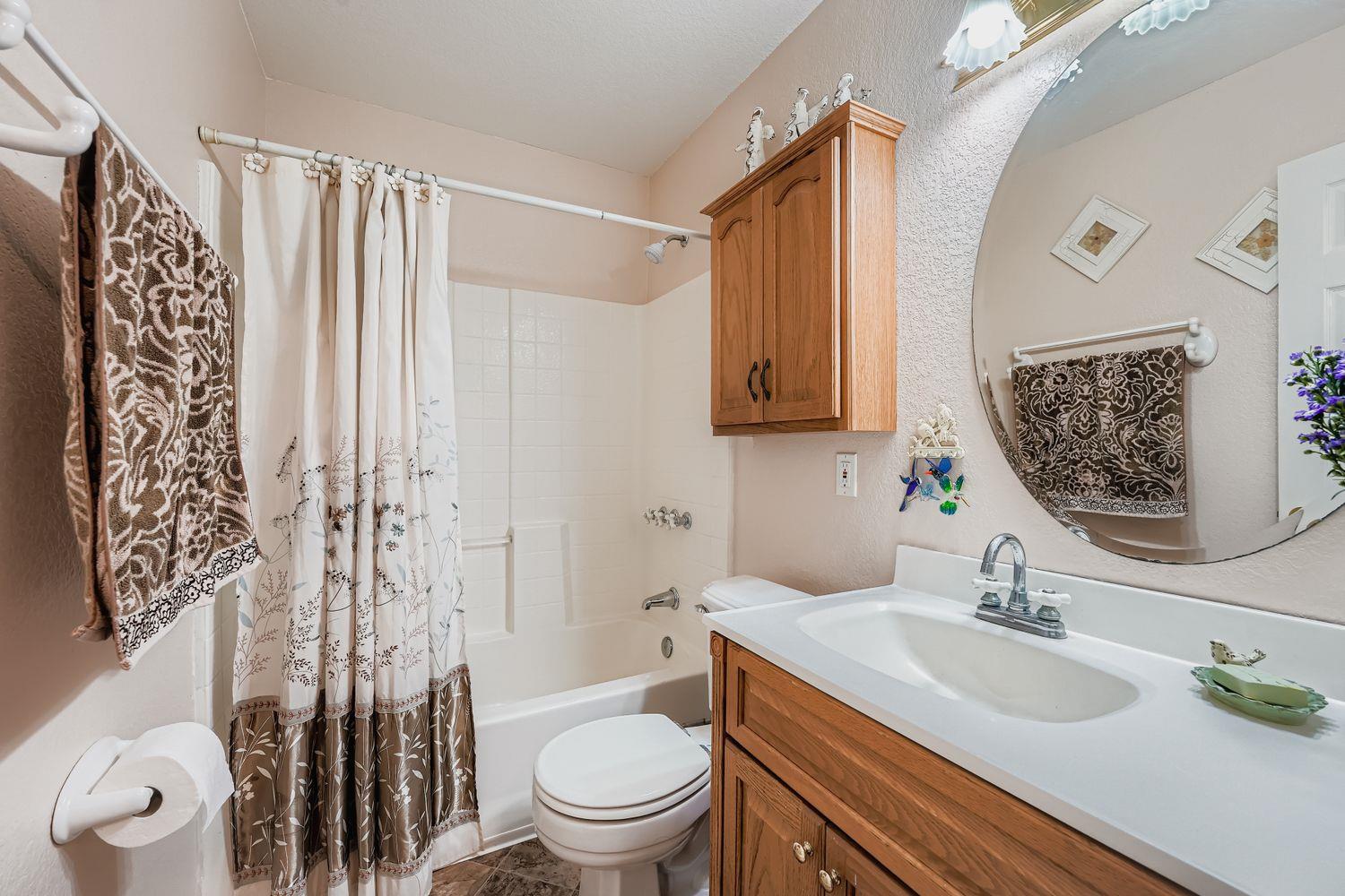 399 Upper Elgin River Rd, Elgin, TX 78621