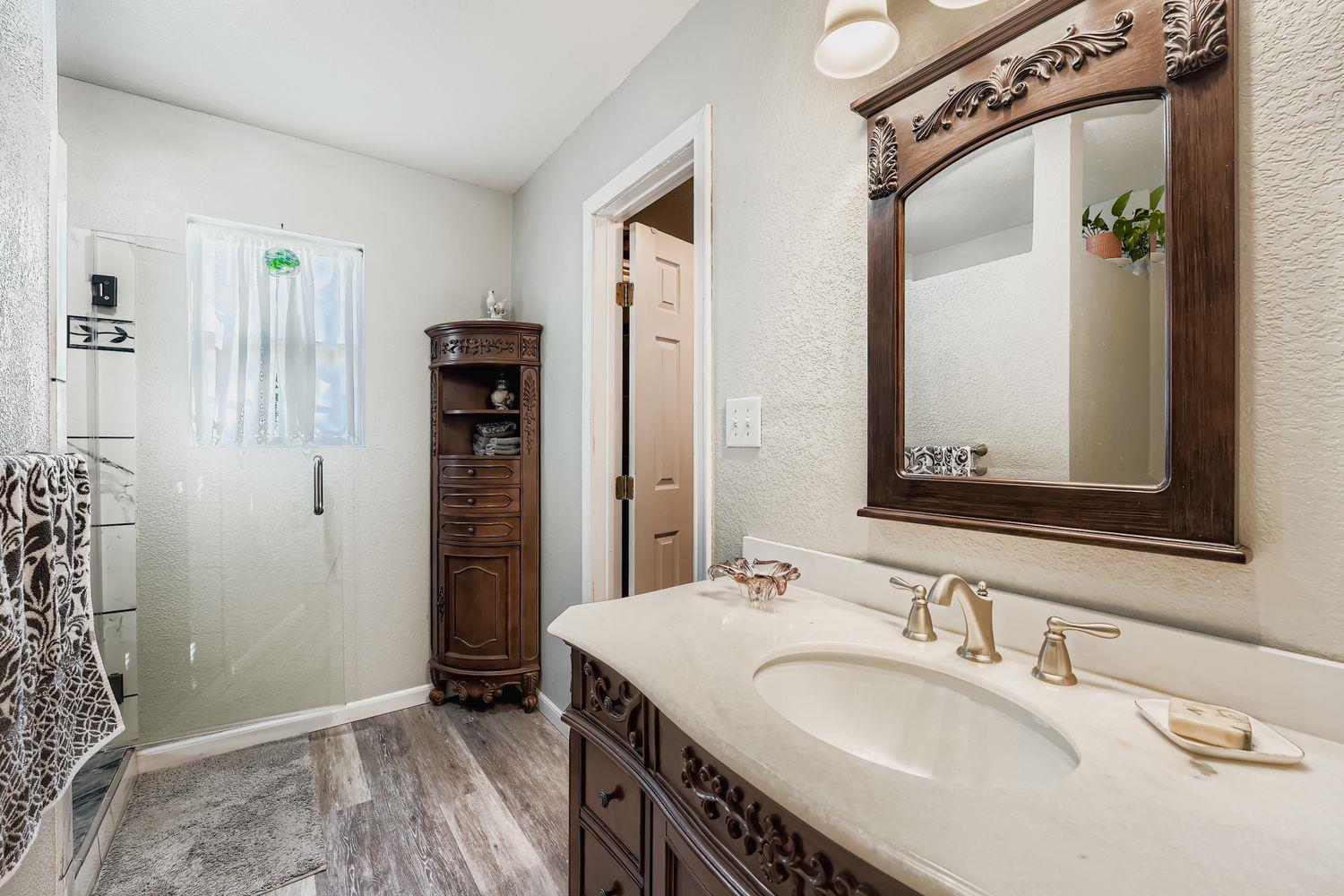 399 Upper Elgin River Rd, Elgin, TX 78621