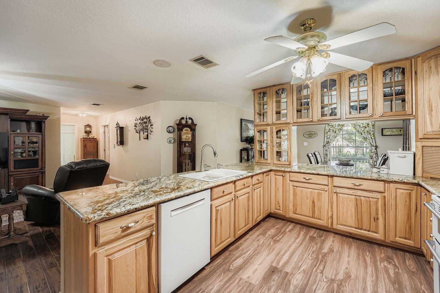 399 Upper Elgin River Rd, Elgin, TX 78621