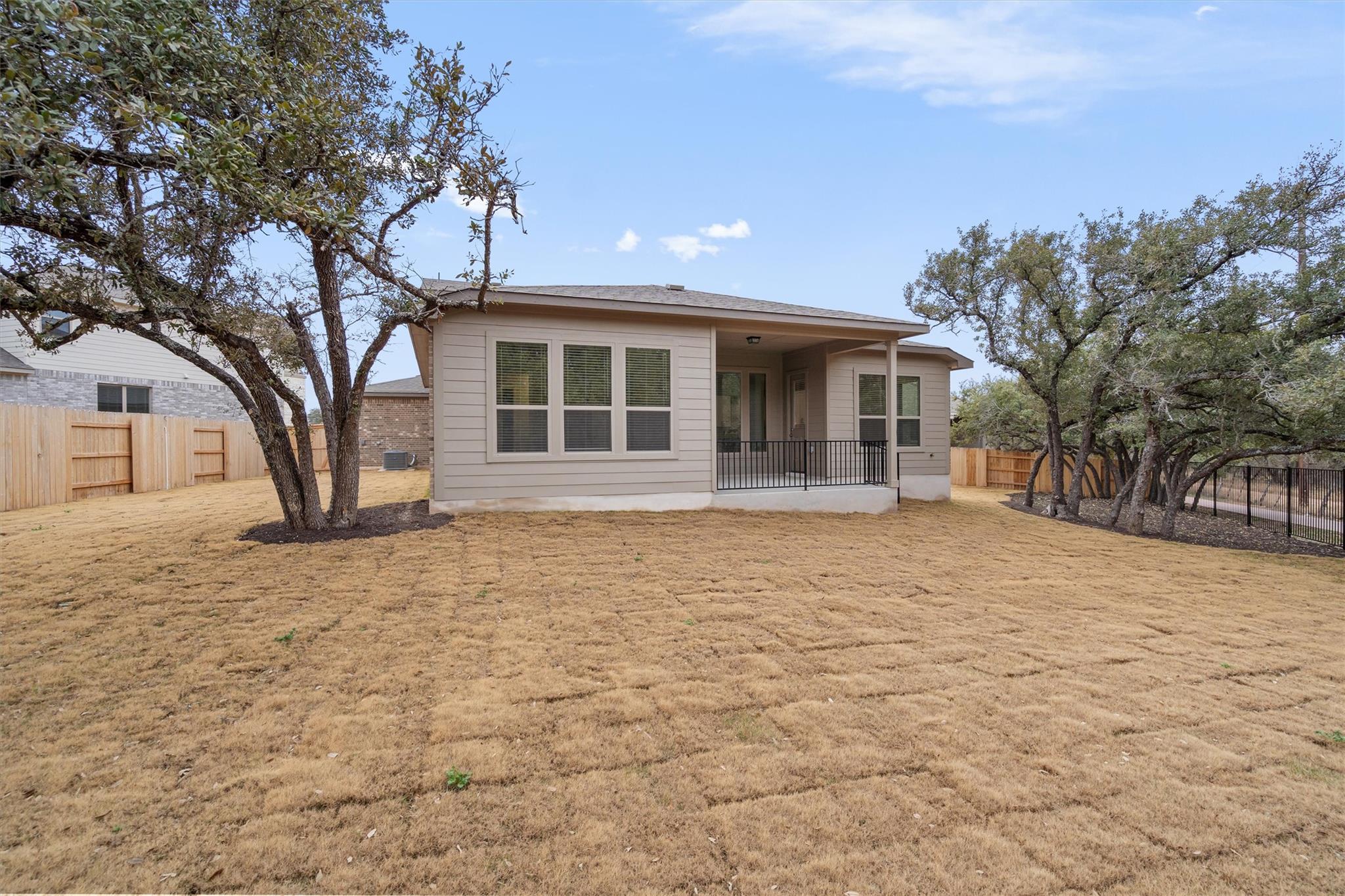 136 Scenic Hills Cir, Georgetown, TX 78628