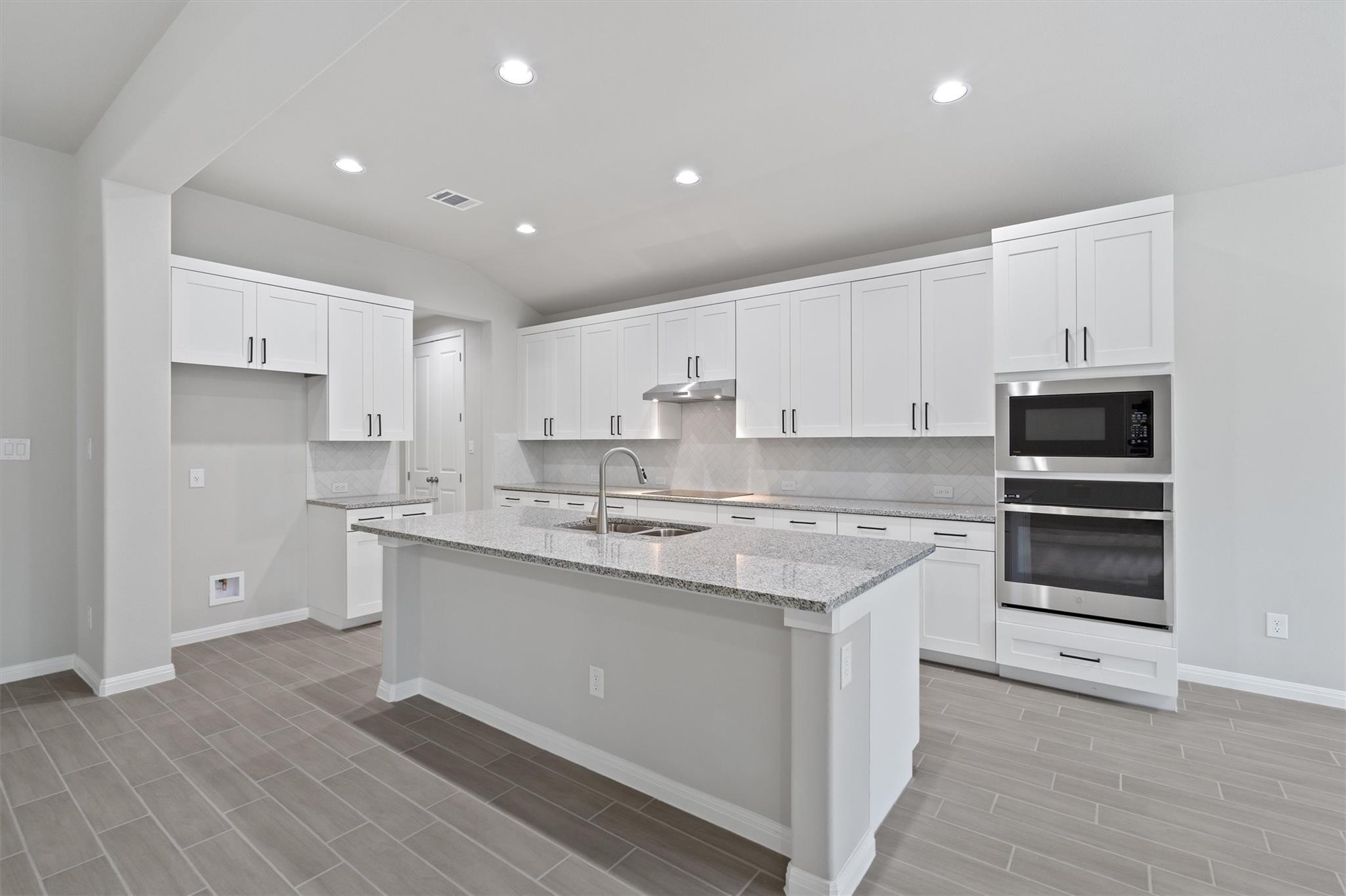 136 Scenic Hills Cir, Georgetown, TX 78628