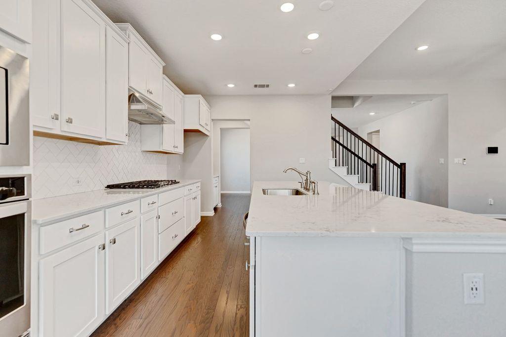 229 Golden Gate Ln, Kyle, TX 78640