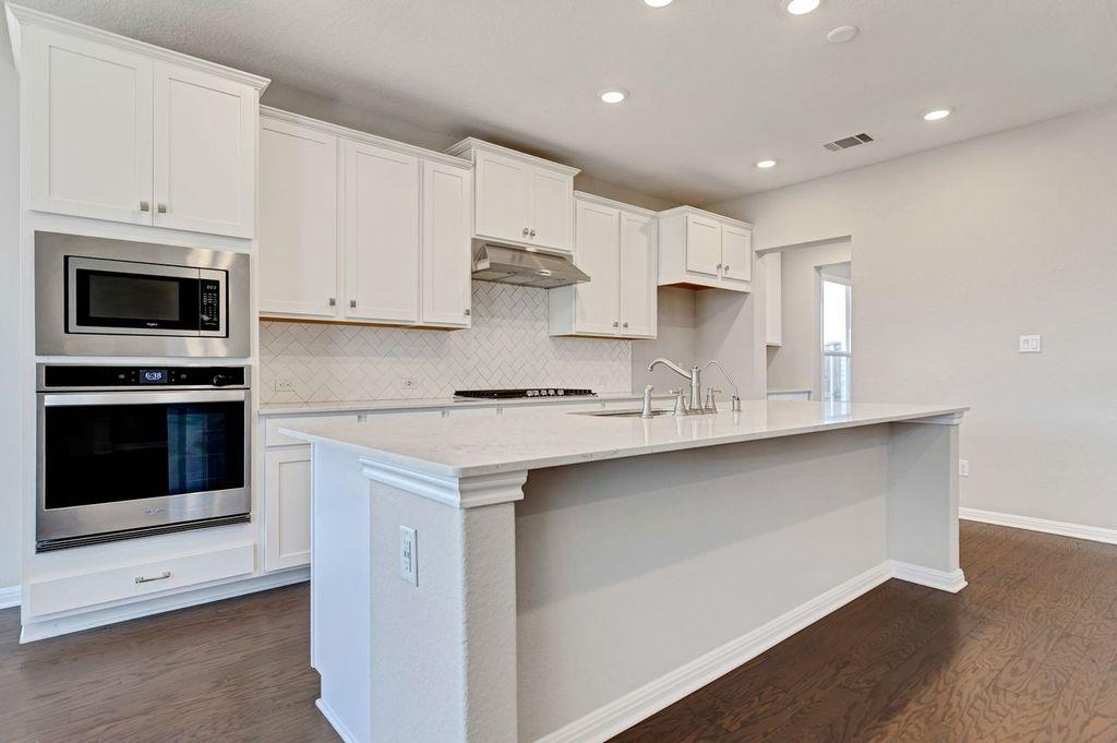 229 Golden Gate Ln, Kyle, TX 78640