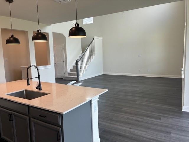 352 Grace Lilly Dr, Buda, TX 78610