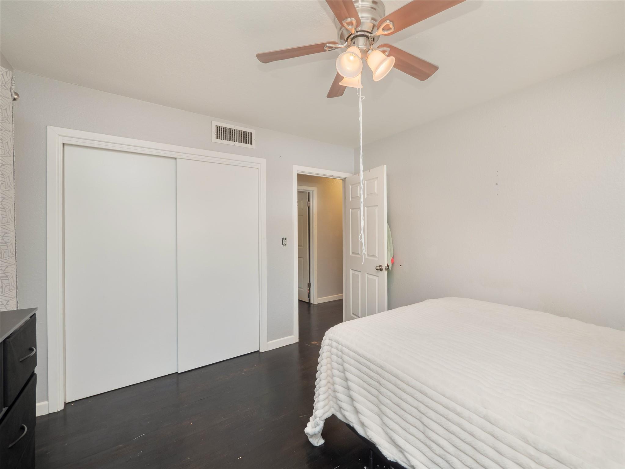 1806 Murray Ave, Rockdale, TX 76567