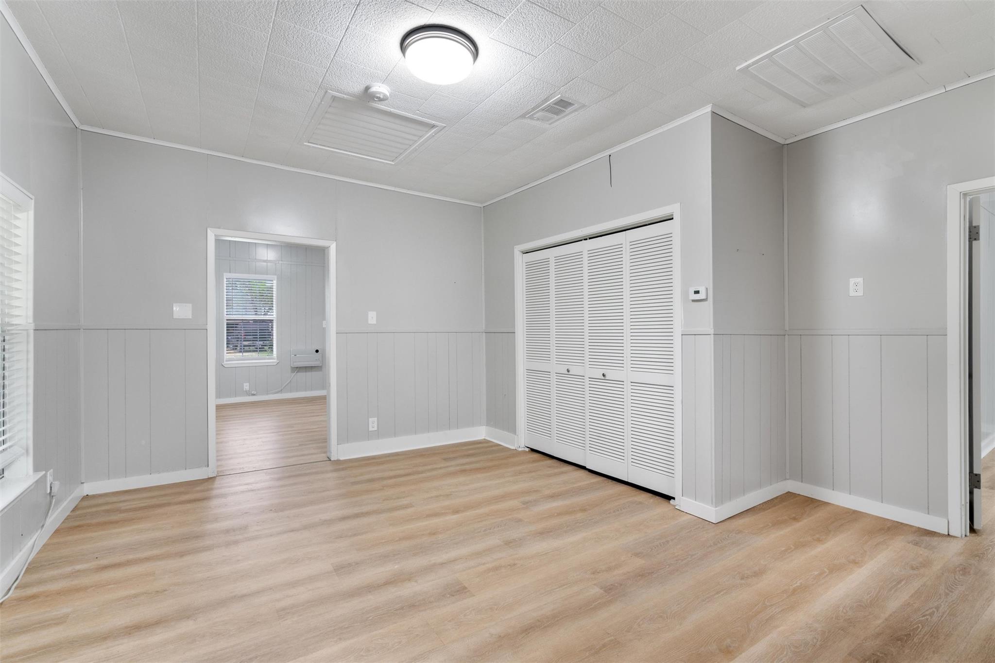 303 Cedar St, Granger, TX 76530