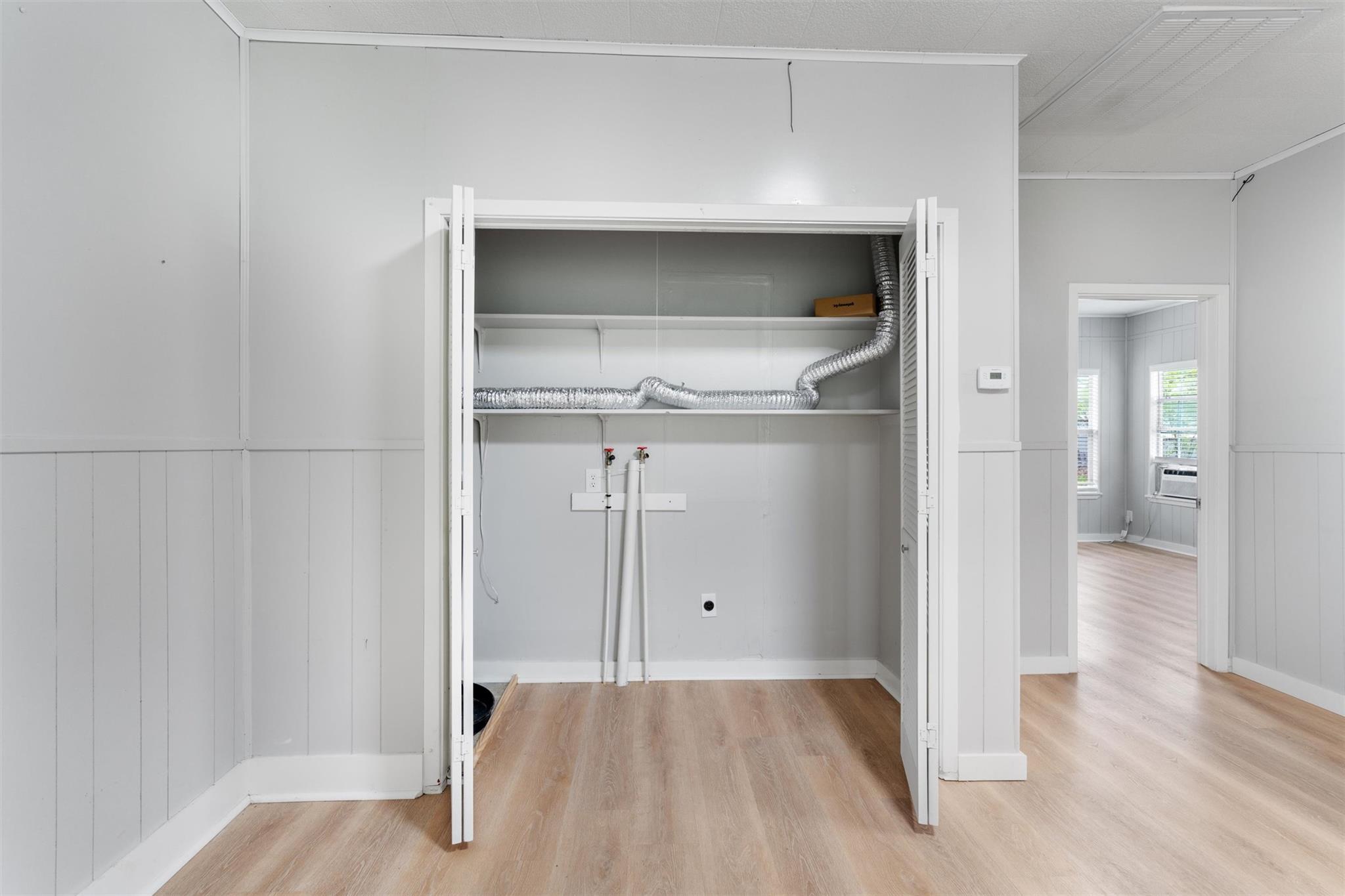 303 Cedar St, Granger, TX 76530