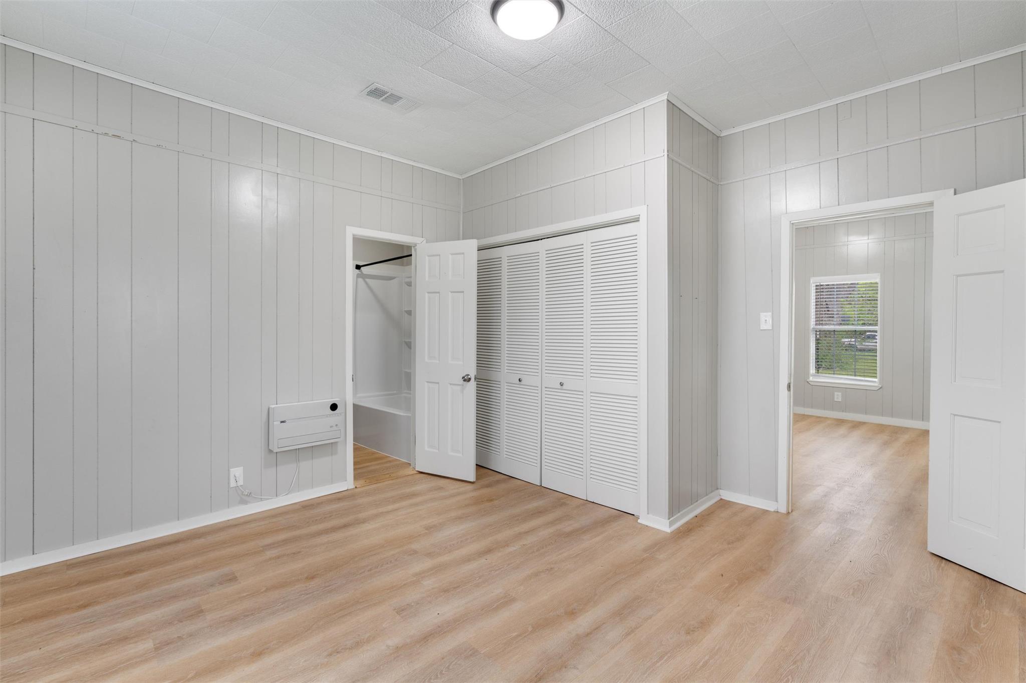 303 Cedar St, Granger, TX 76530