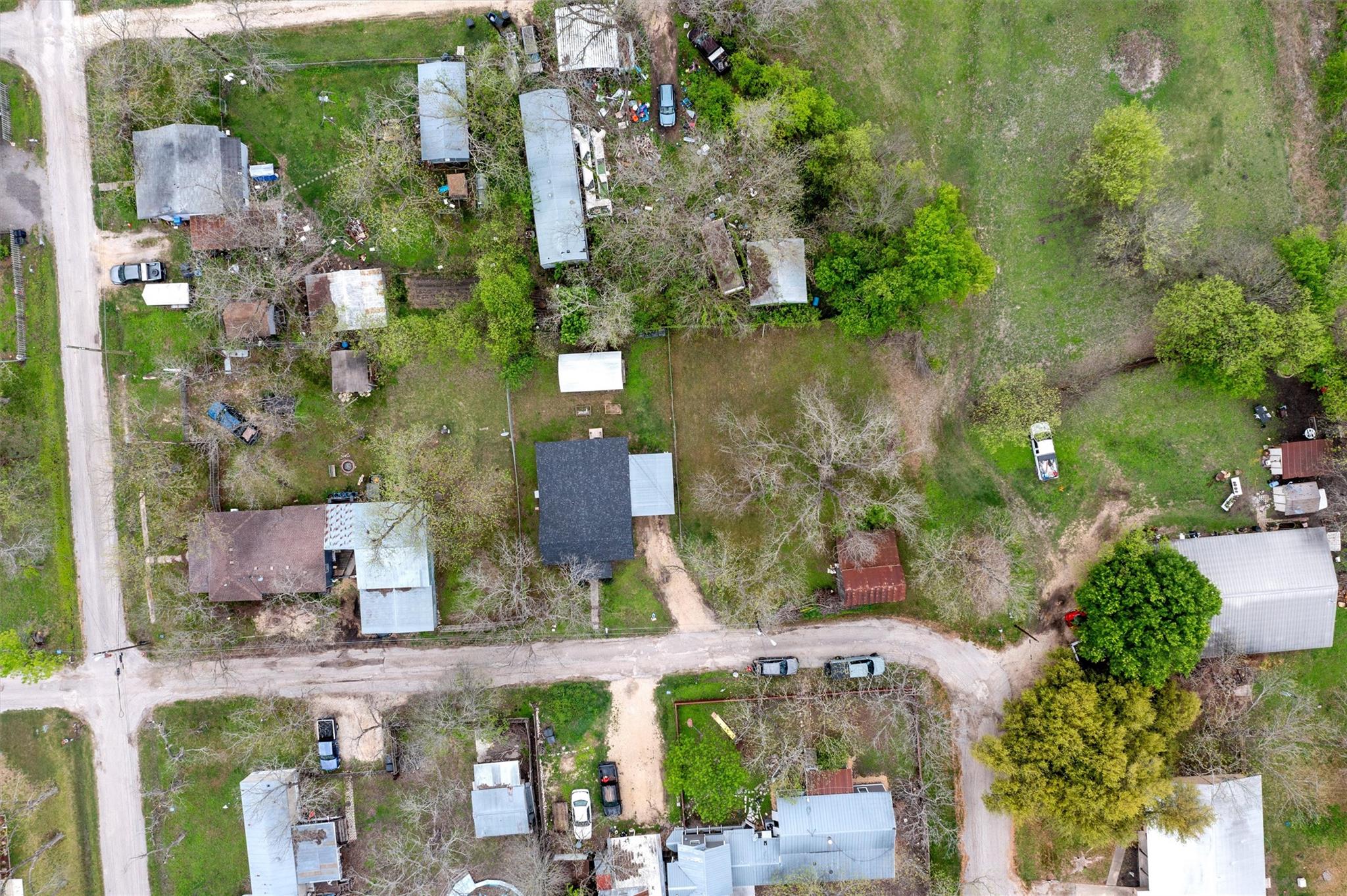 303 Cedar St, Granger, TX 76530