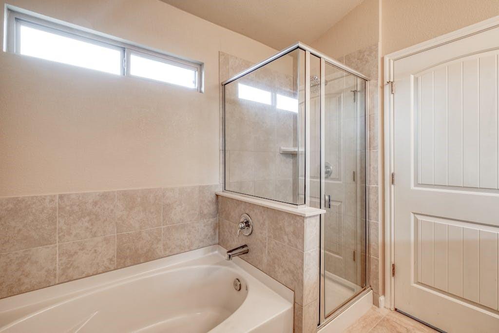 13013 Ship Bell Dr, Manor, TX 78653