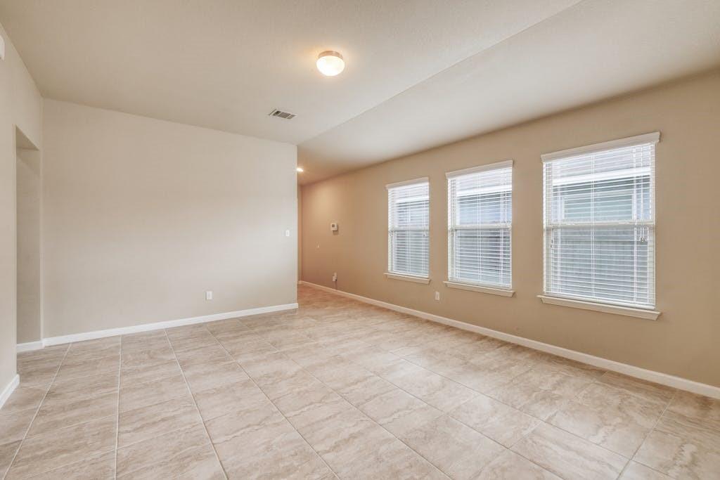 13013 Ship Bell Dr, Manor, TX 78653