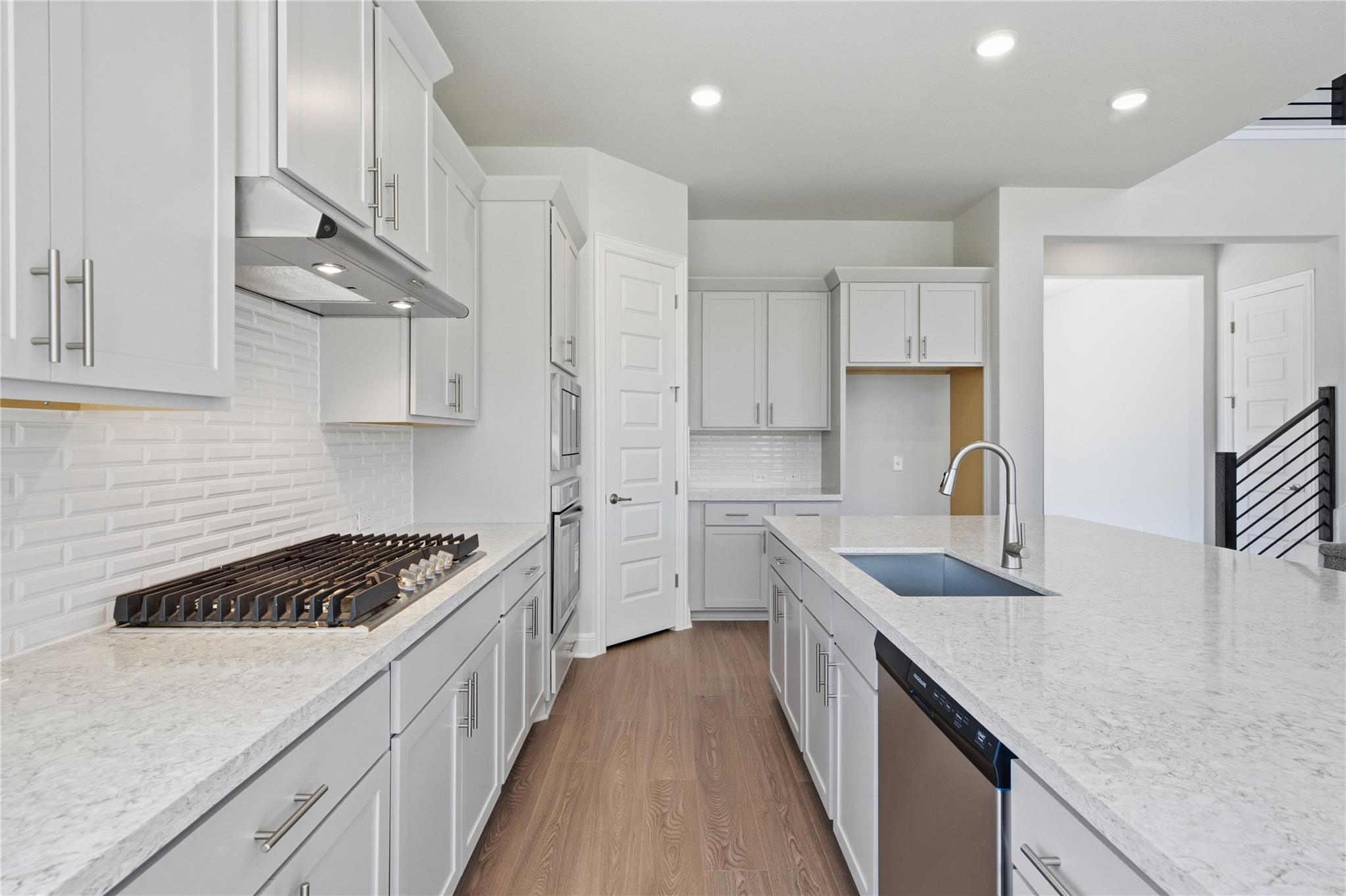 920 Landing Ln, Leander, TX 78641