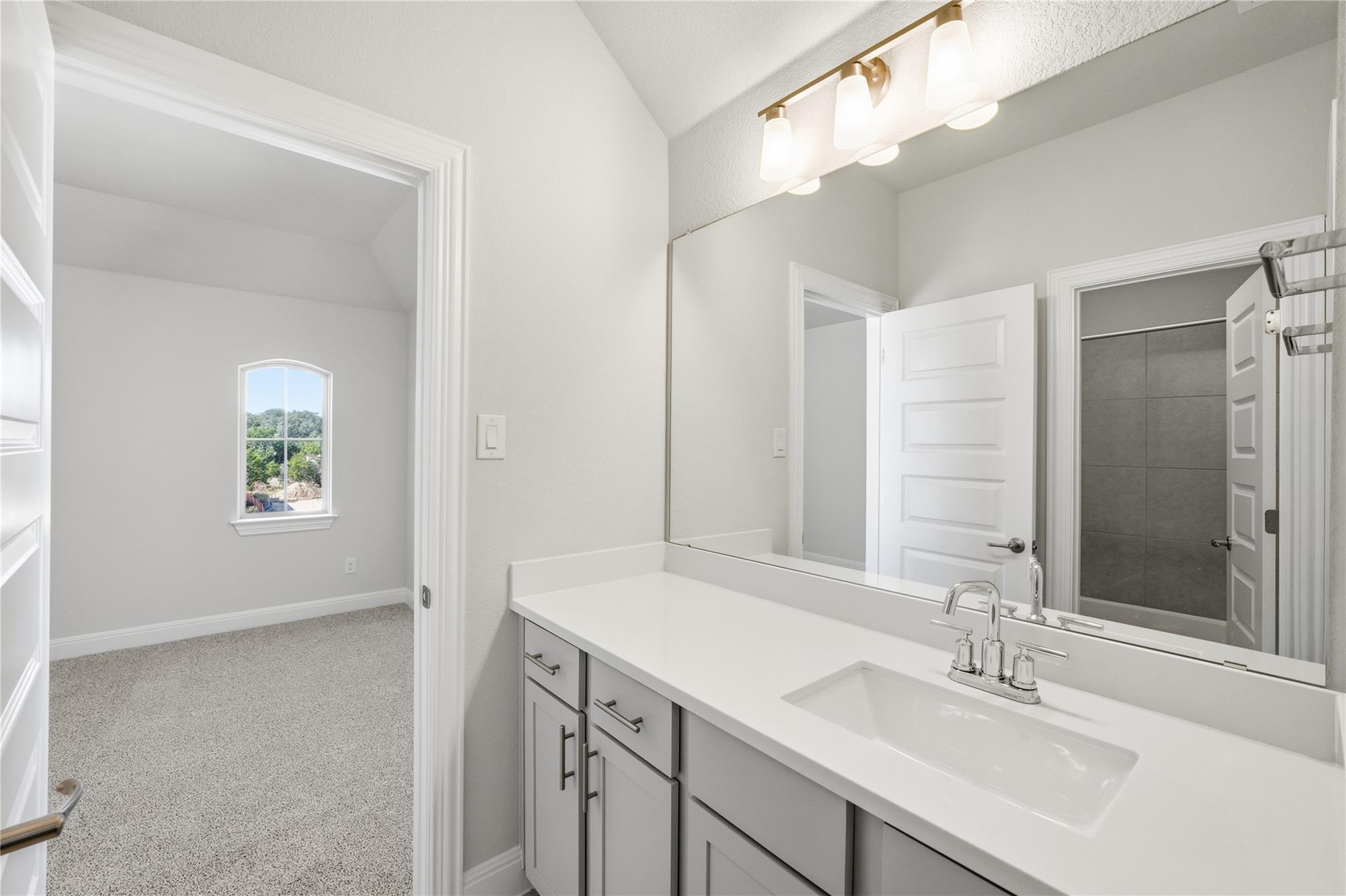 920 Landing Ln, Leander, TX 78641