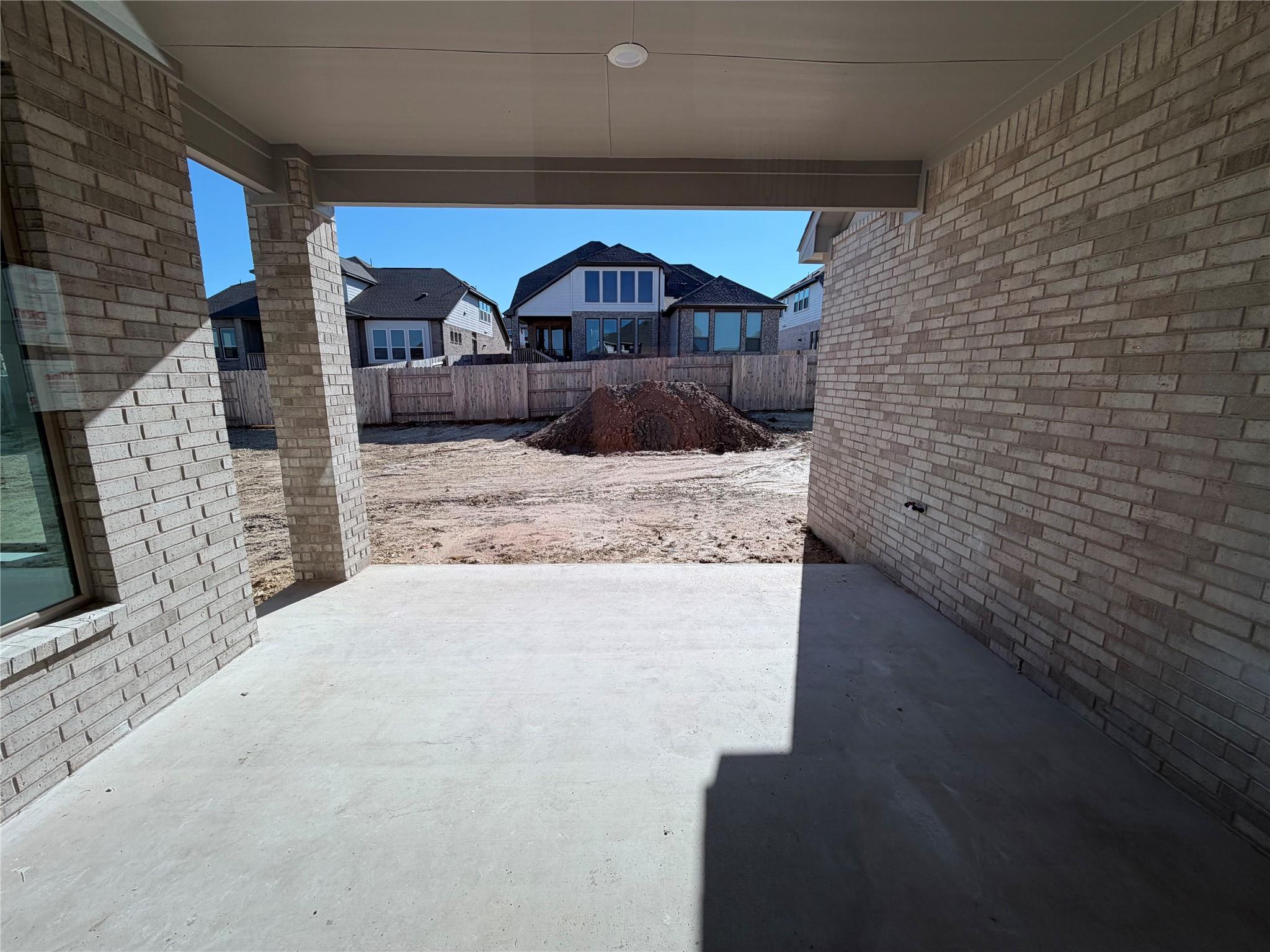 105 Gibbs Dr, Liberty Hill, TX 78642