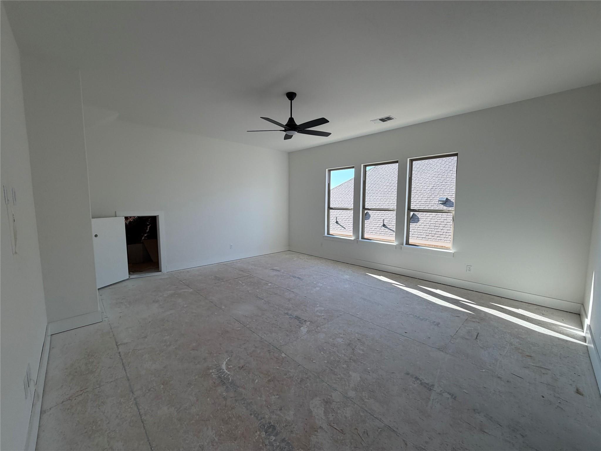 105 Gibbs Dr, Liberty Hill, TX 78642