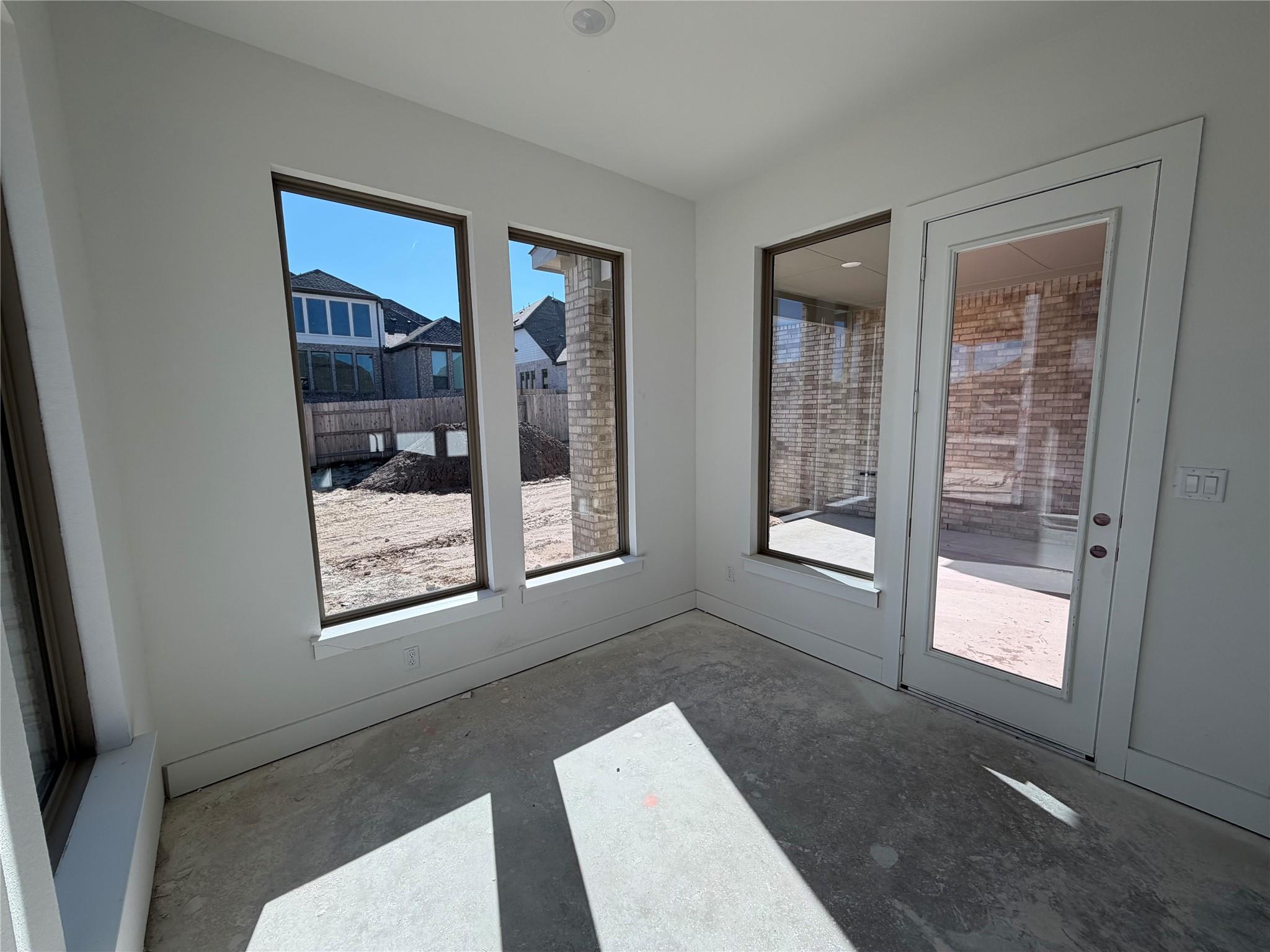 105 Gibbs Dr, Liberty Hill, TX 78642