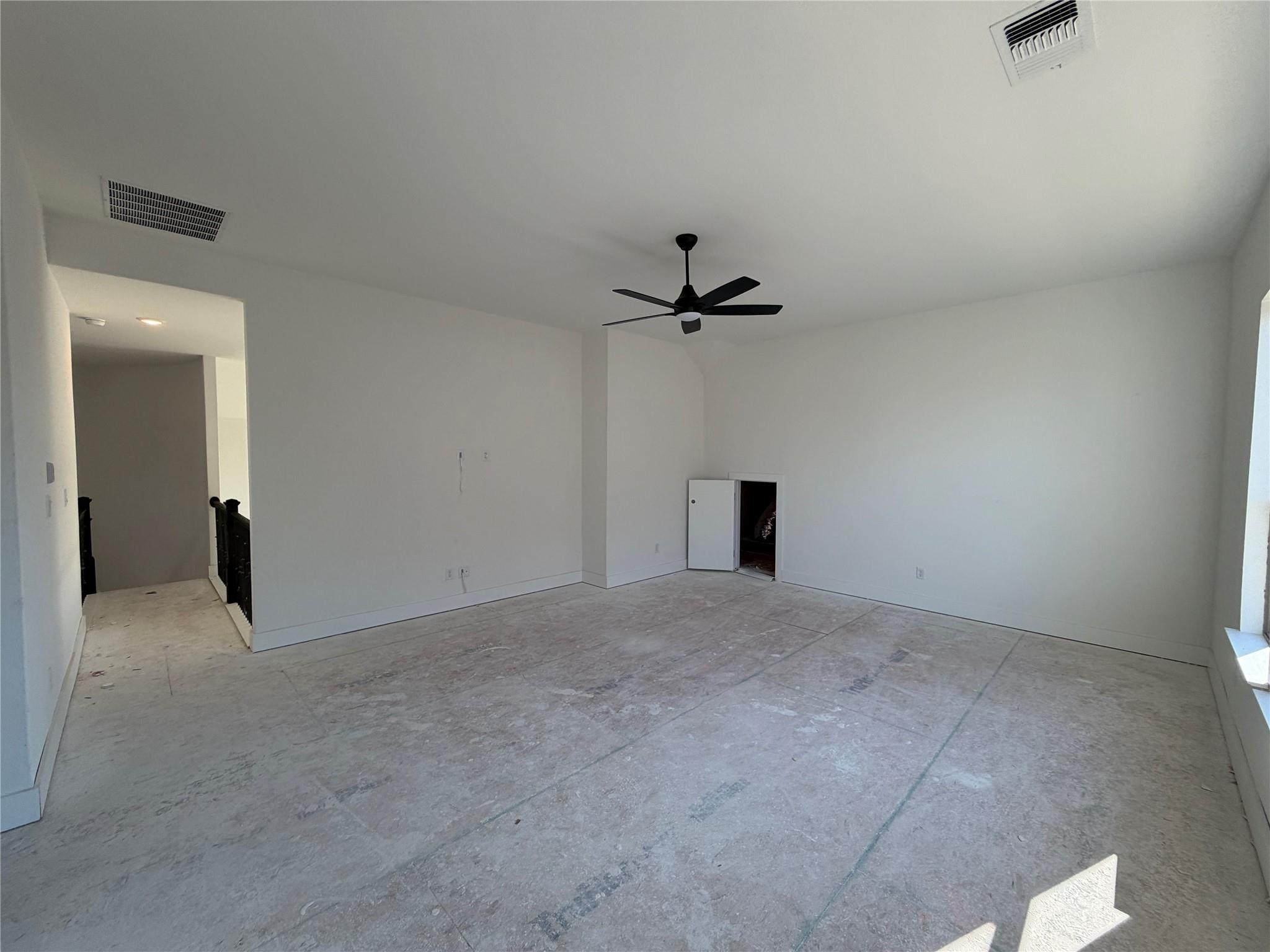 105 Gibbs Dr, Liberty Hill, TX 78642