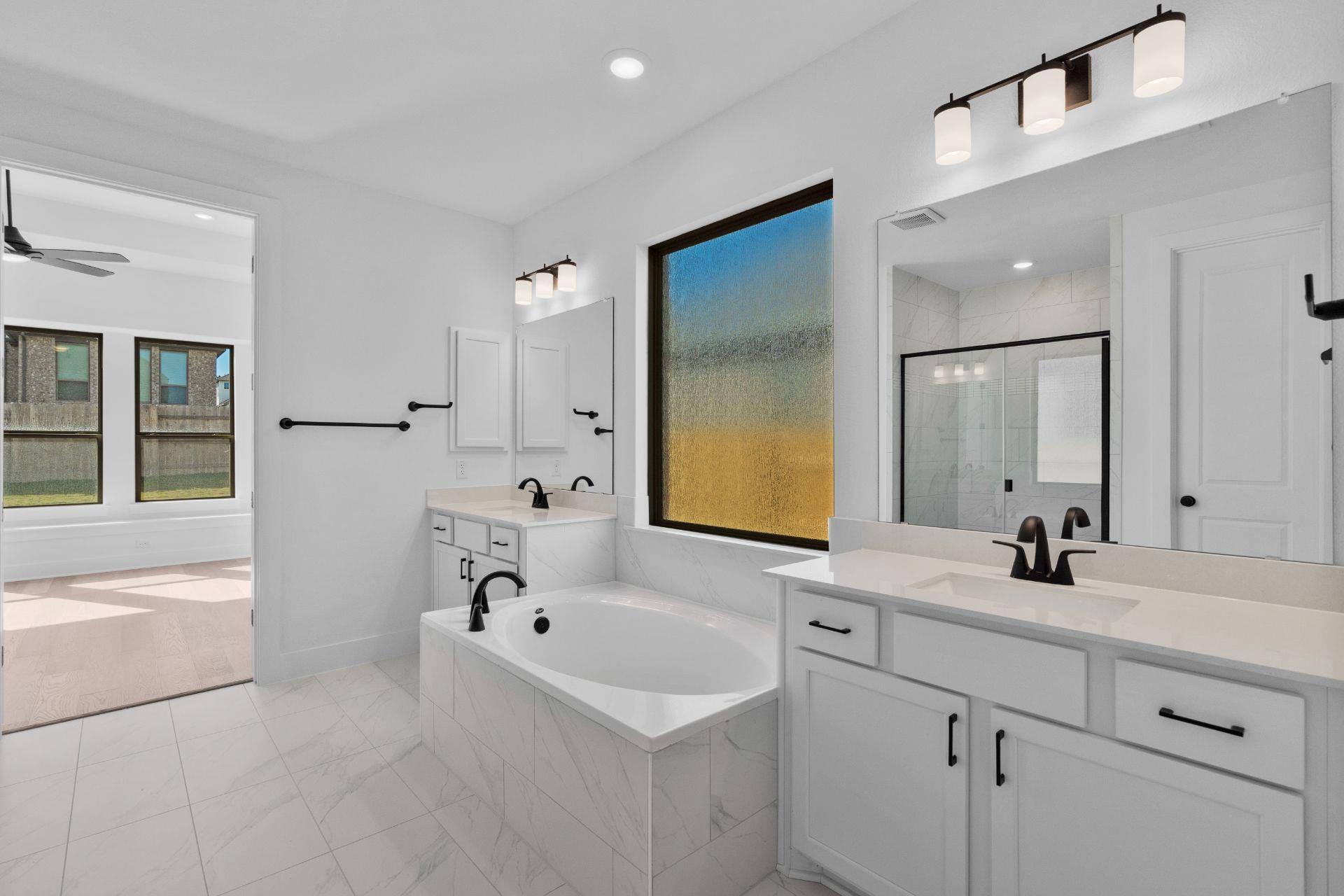 105 Gibbs Dr, Liberty Hill, TX 78642