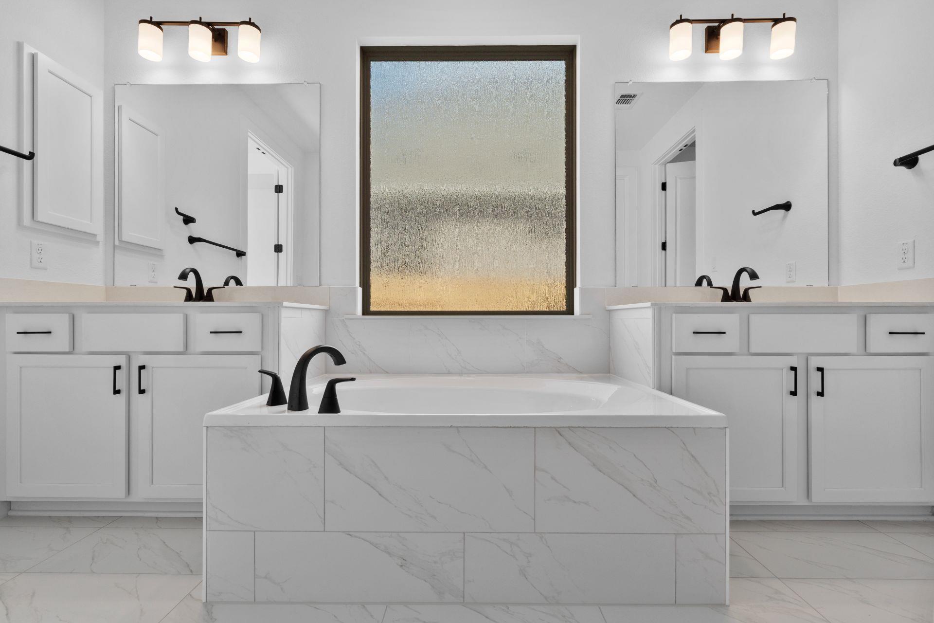 105 Gibbs Dr, Liberty Hill, TX 78642