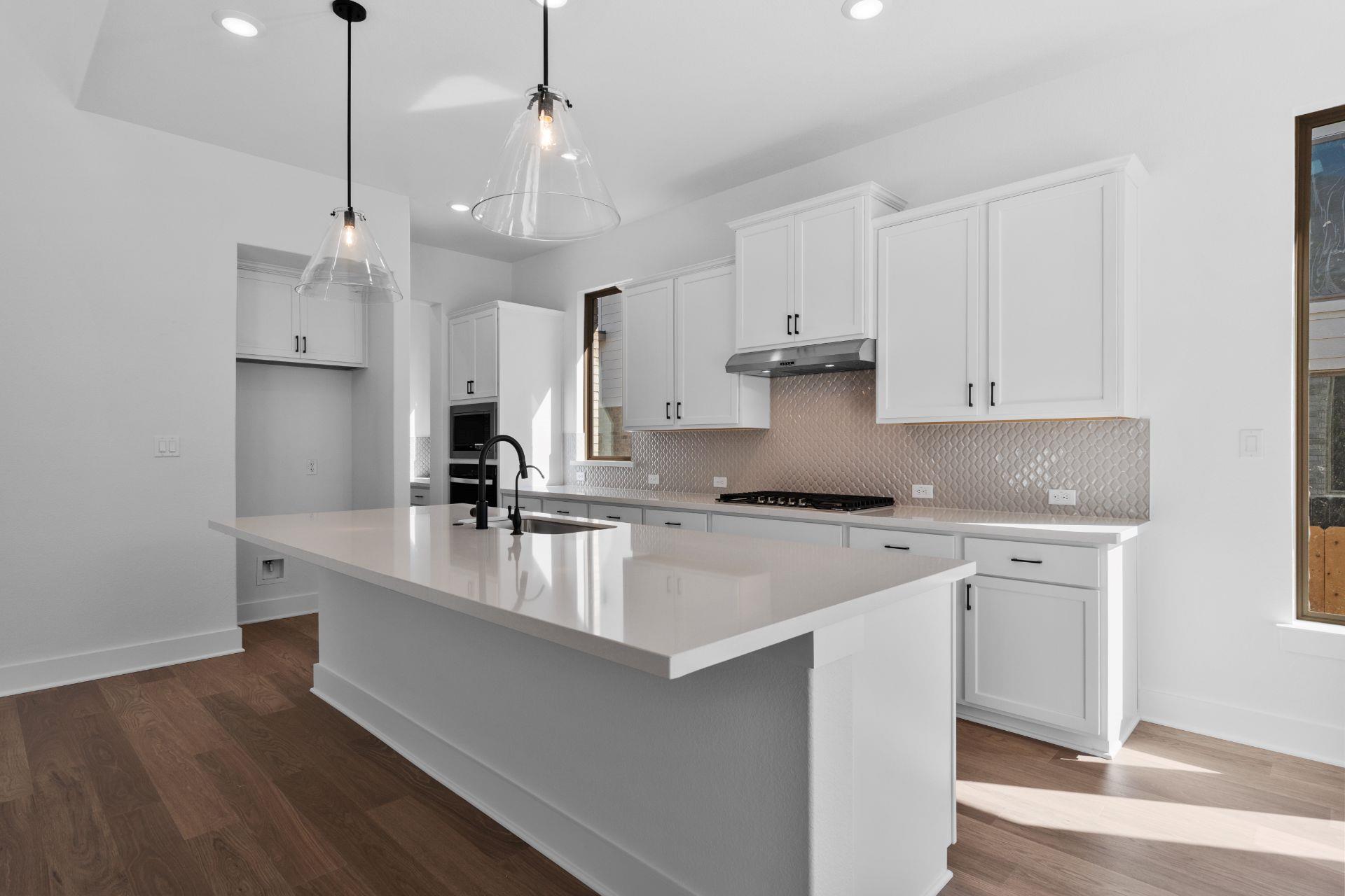 105 Gibbs Dr, Liberty Hill, TX 78642