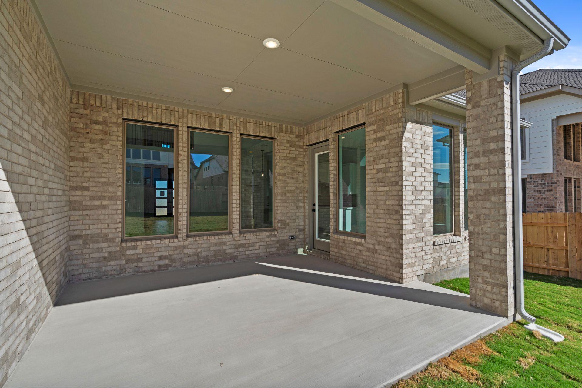 105 Gibbs Dr, Liberty Hill, TX 78642