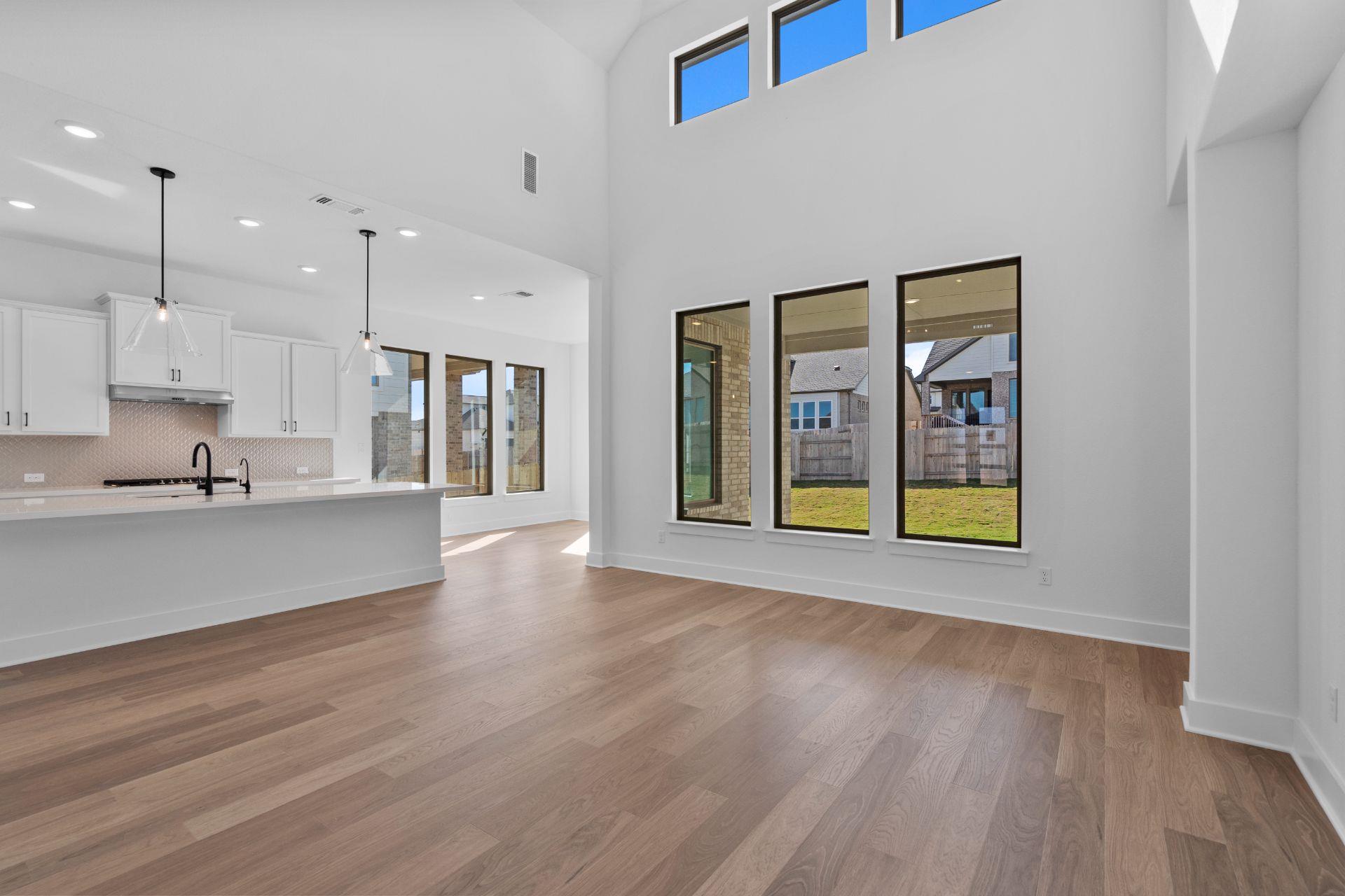 105 Gibbs Dr, Liberty Hill, TX 78642