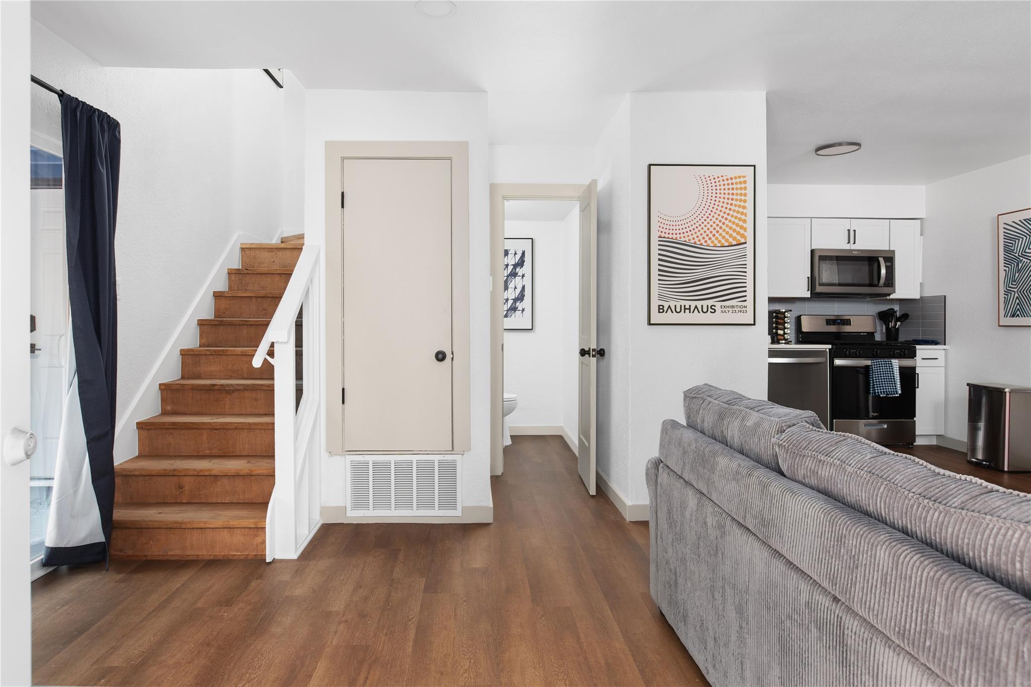 1201 Southport Dr # D, Austin, TX 78704