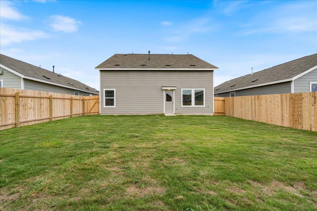 152 Ghost Stories Way, Hutto, TX 78634