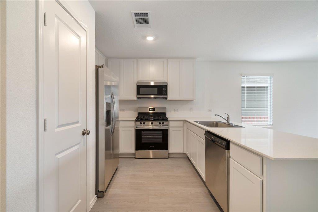 152 Ghost Stories Way, Hutto, TX 78634