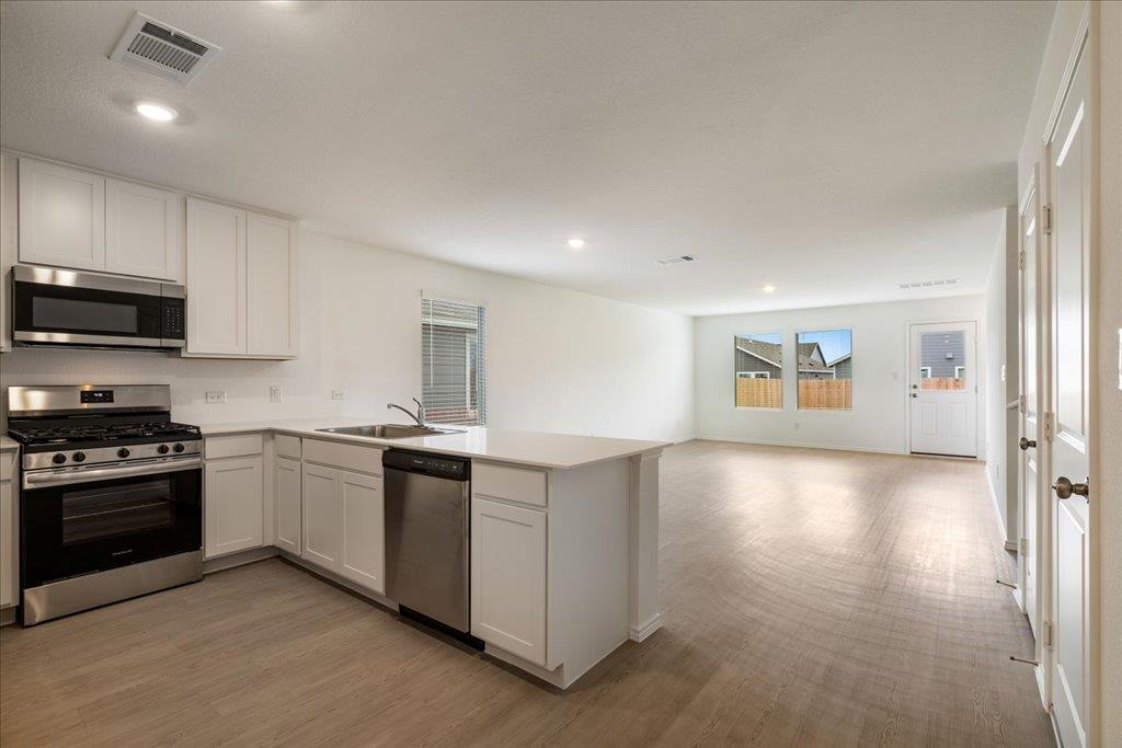 152 Ghost Stories Way, Hutto, TX 78634