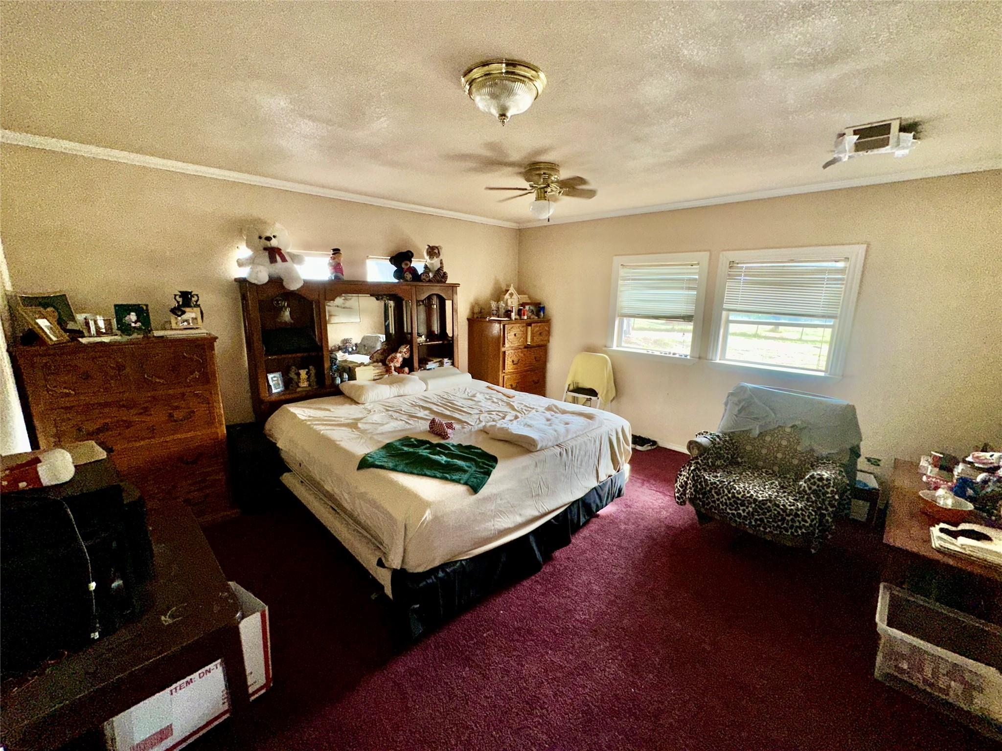 109 Wayside Dr, Elgin, TX 78621