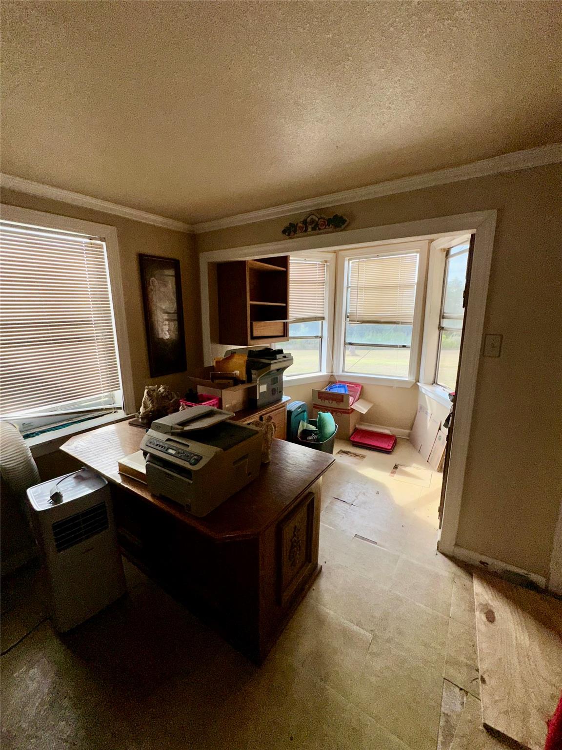 109 Wayside Dr, Elgin, TX 78621