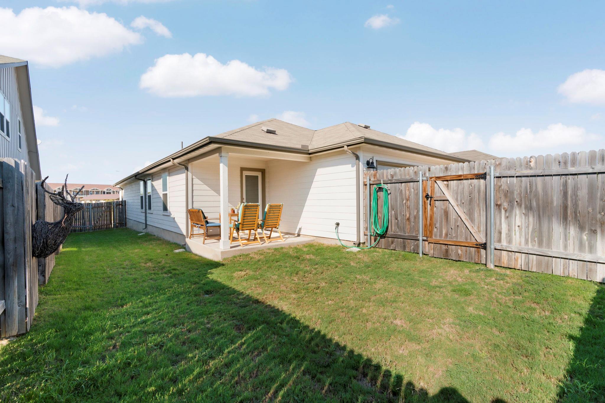 107 Magnolia Ranch Ln, Hutto, TX 78634