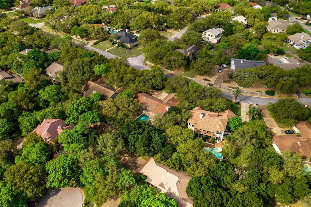 302 Timpanagos Dr, Lakeway, TX 78734