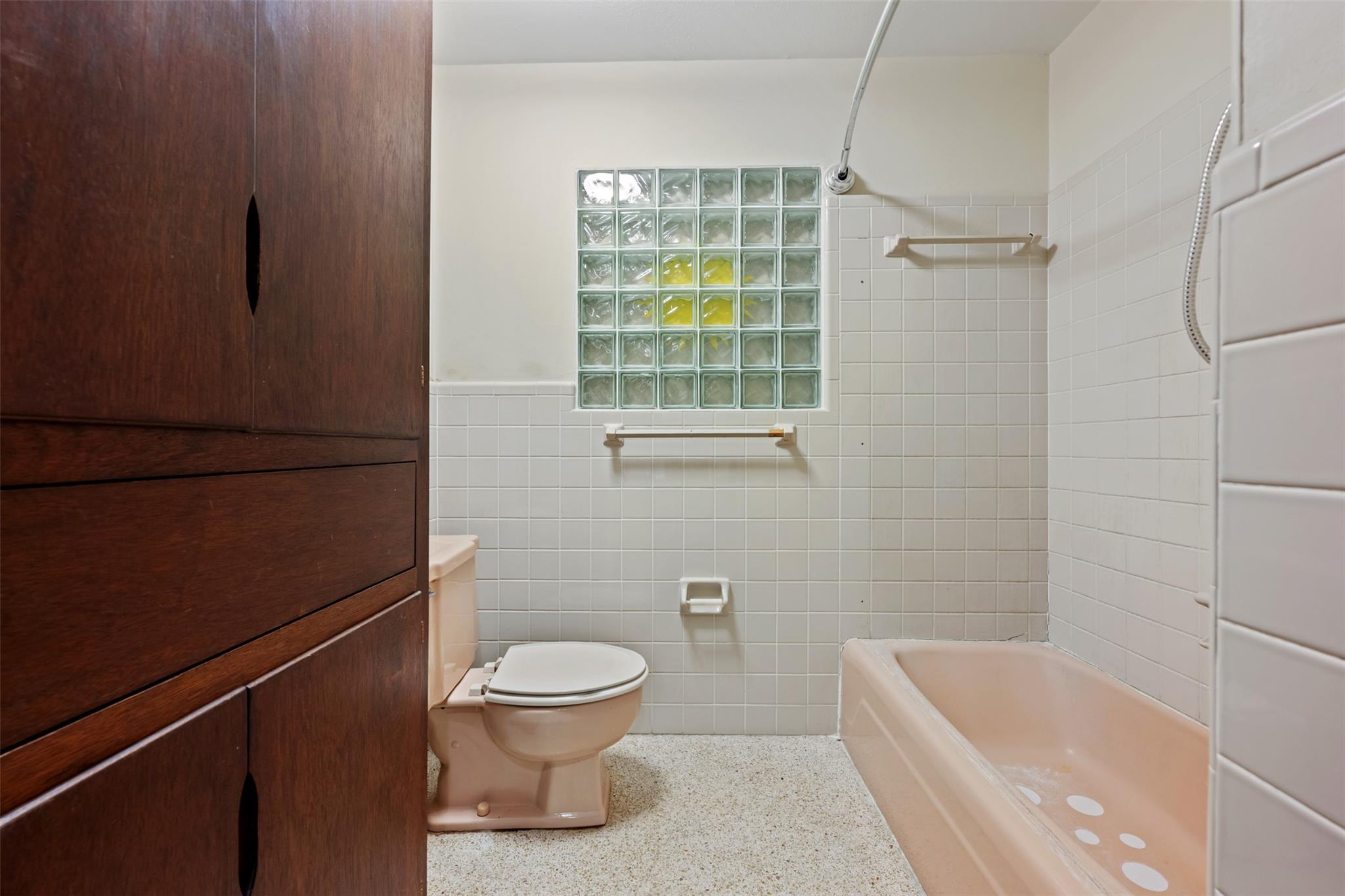 821 Central Ave, Elgin, TX 78621