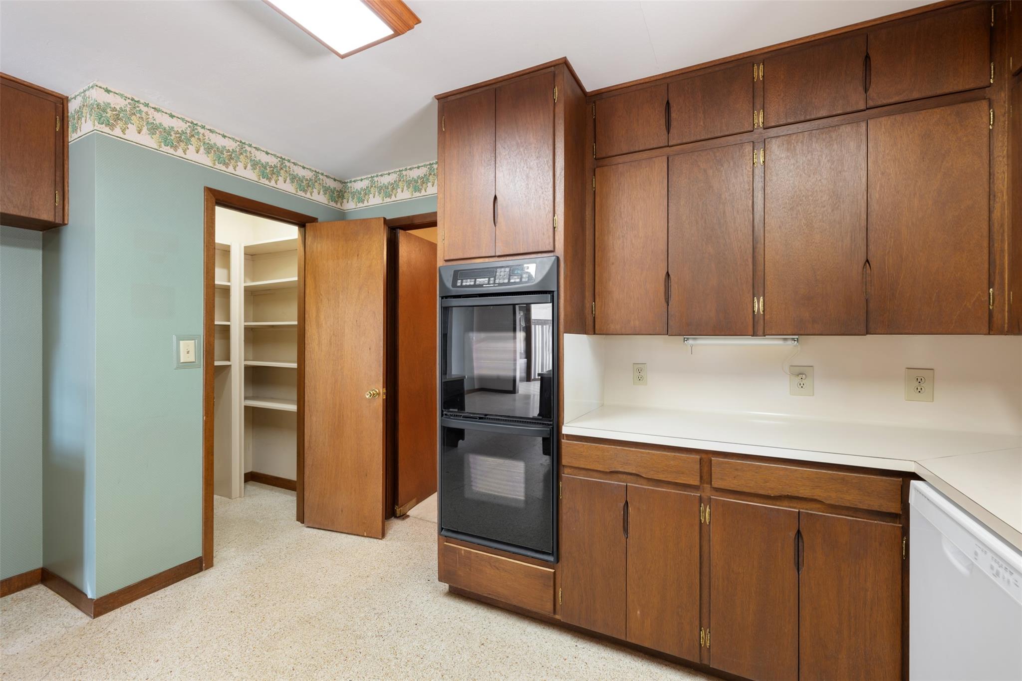 821 Central Ave, Elgin, TX 78621