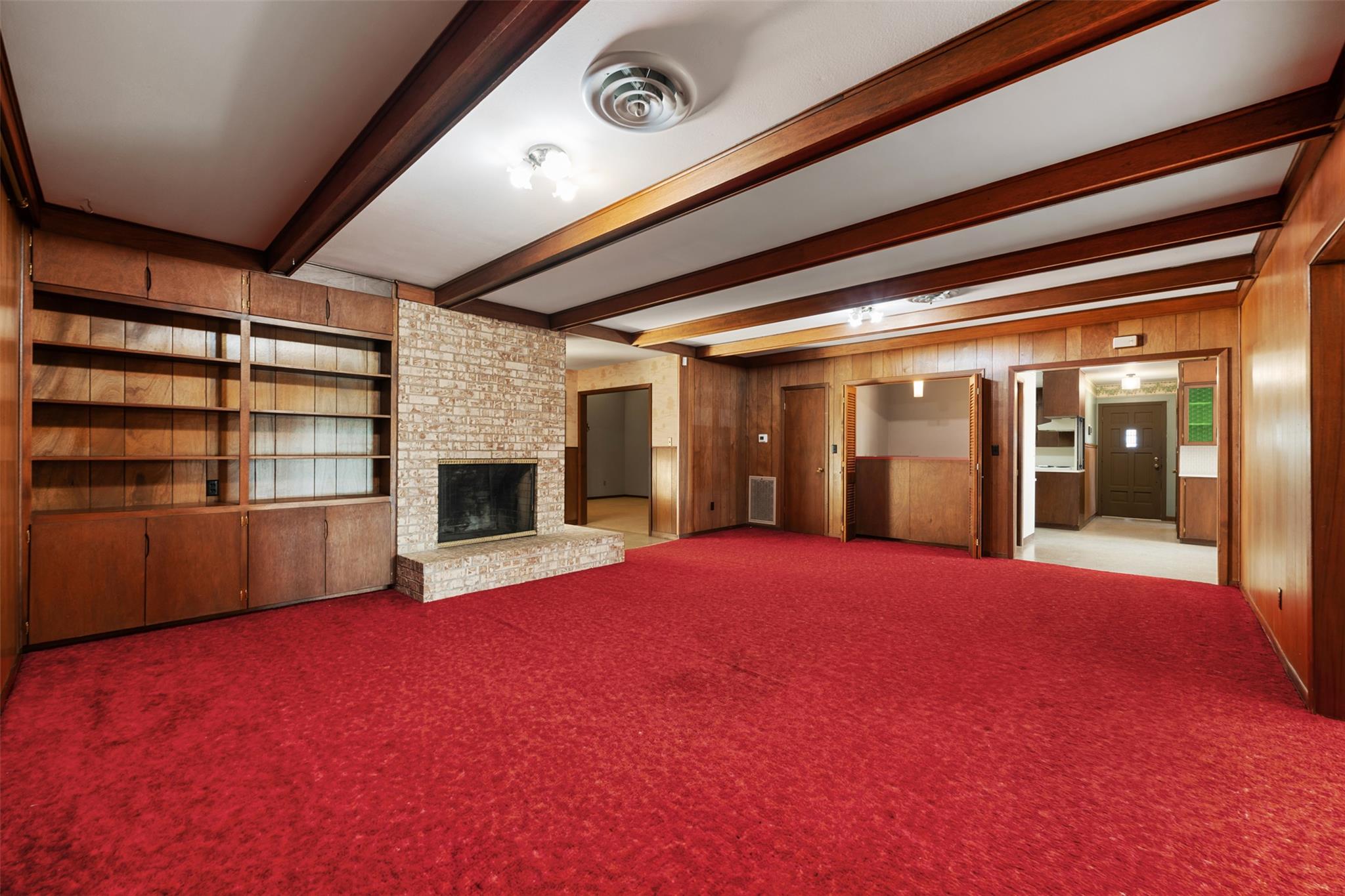 821 Central Ave, Elgin, TX 78621