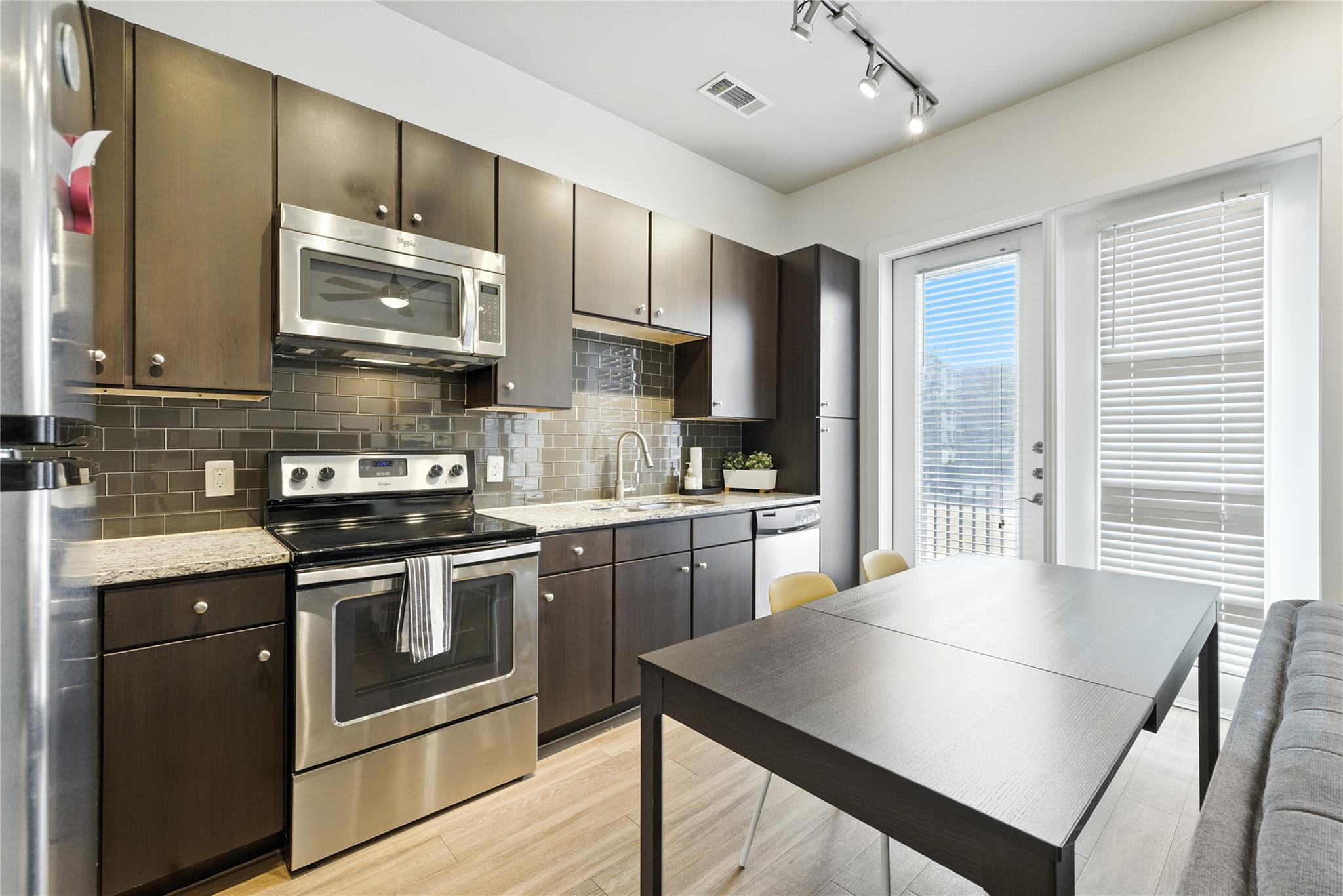 1900 Barton Springs Rd # 2003, Austin, TX 78704