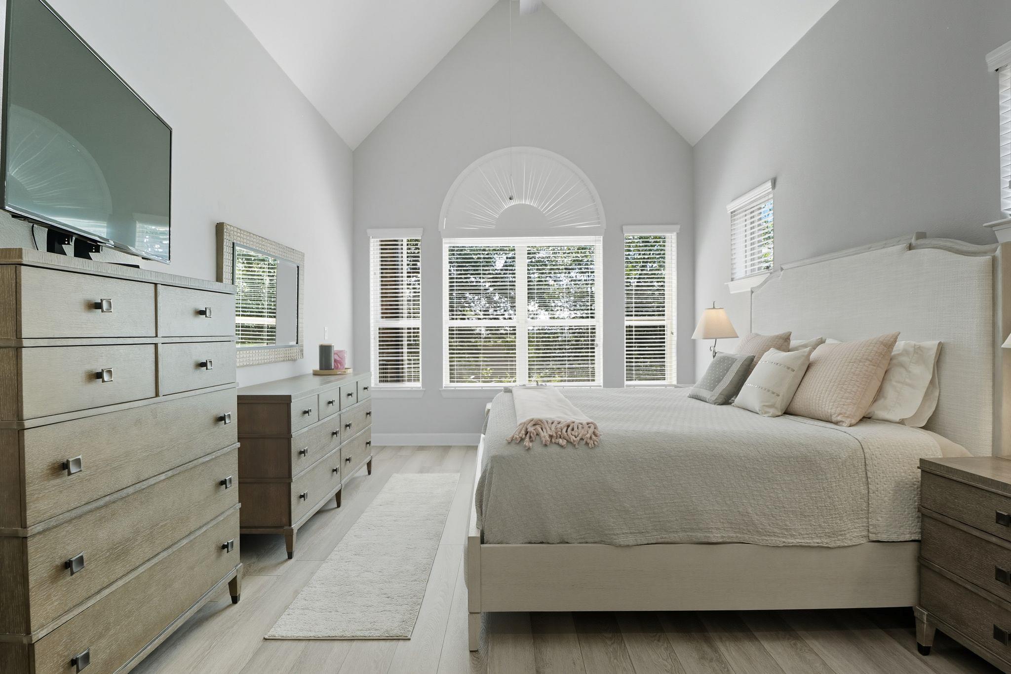 15609 Cinca Terra Dr, Austin, TX 78738